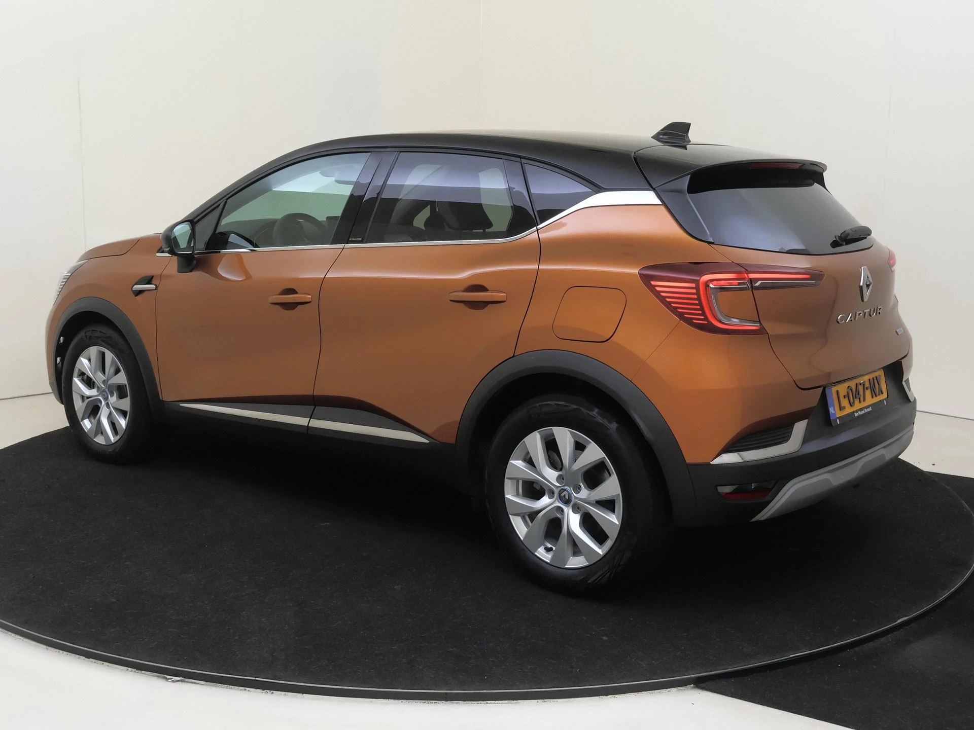 Renault Captur met kenteken 49 – autofoto 4