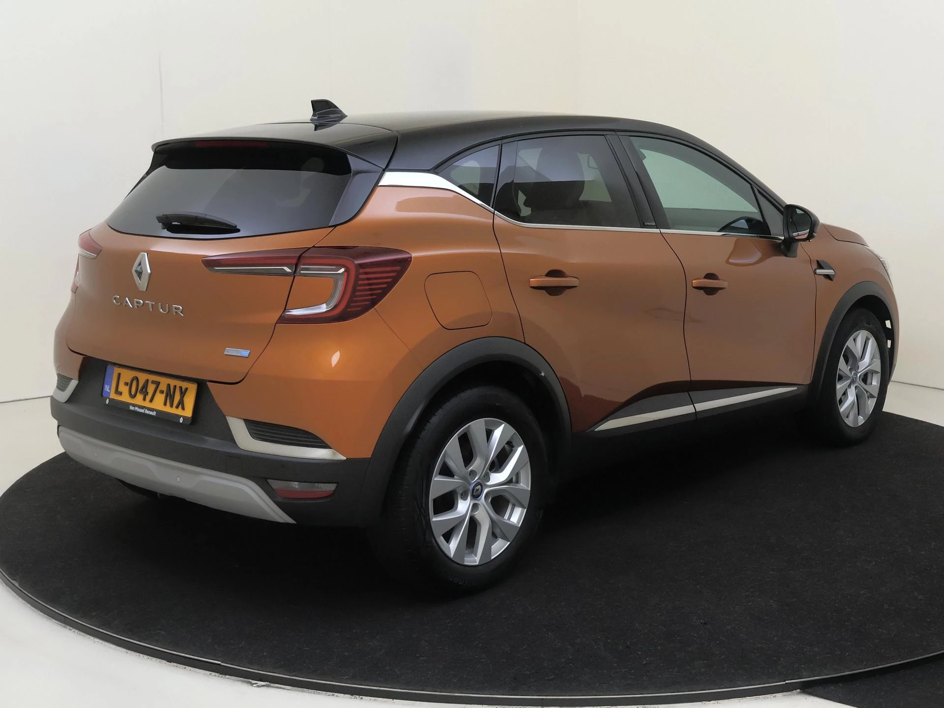 Renault Captur met kenteken 49 – autofoto 5