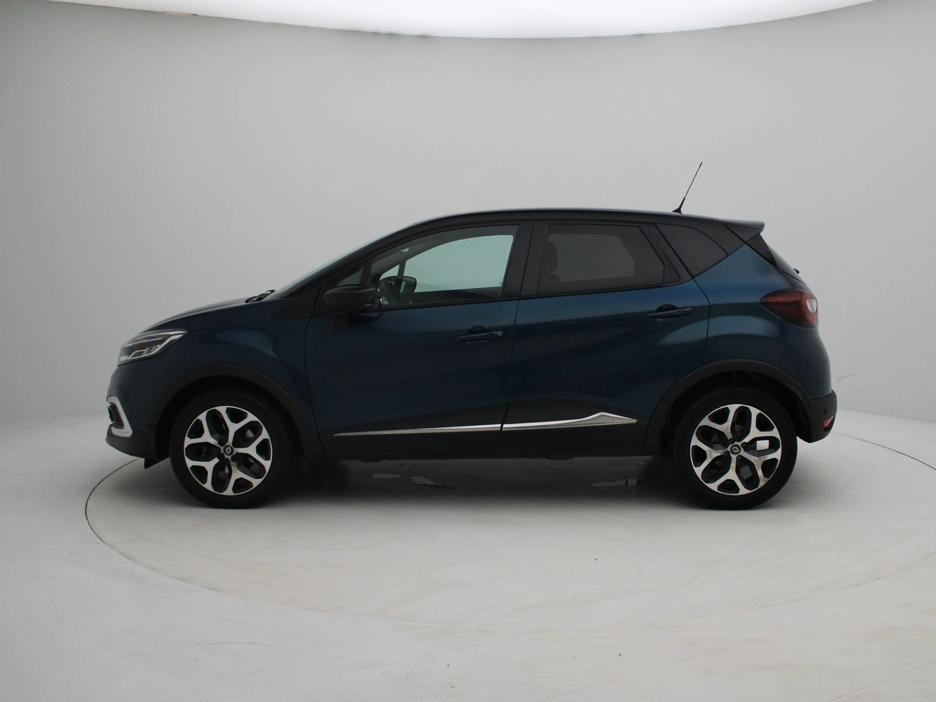 Renault Captur met kenteken 55100 – autofoto 5