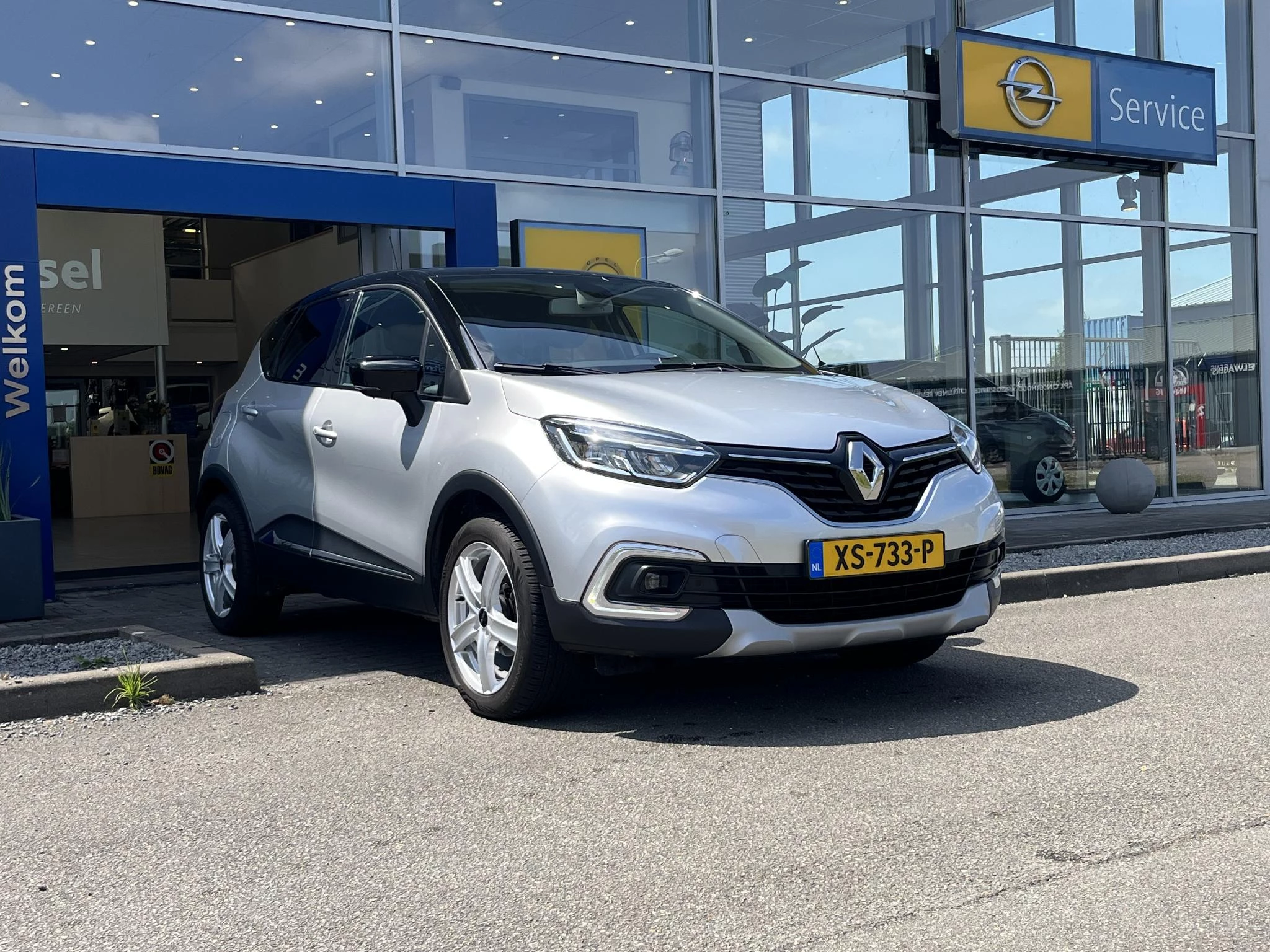 Renault Captur met kenteken 60100 – autofoto 4