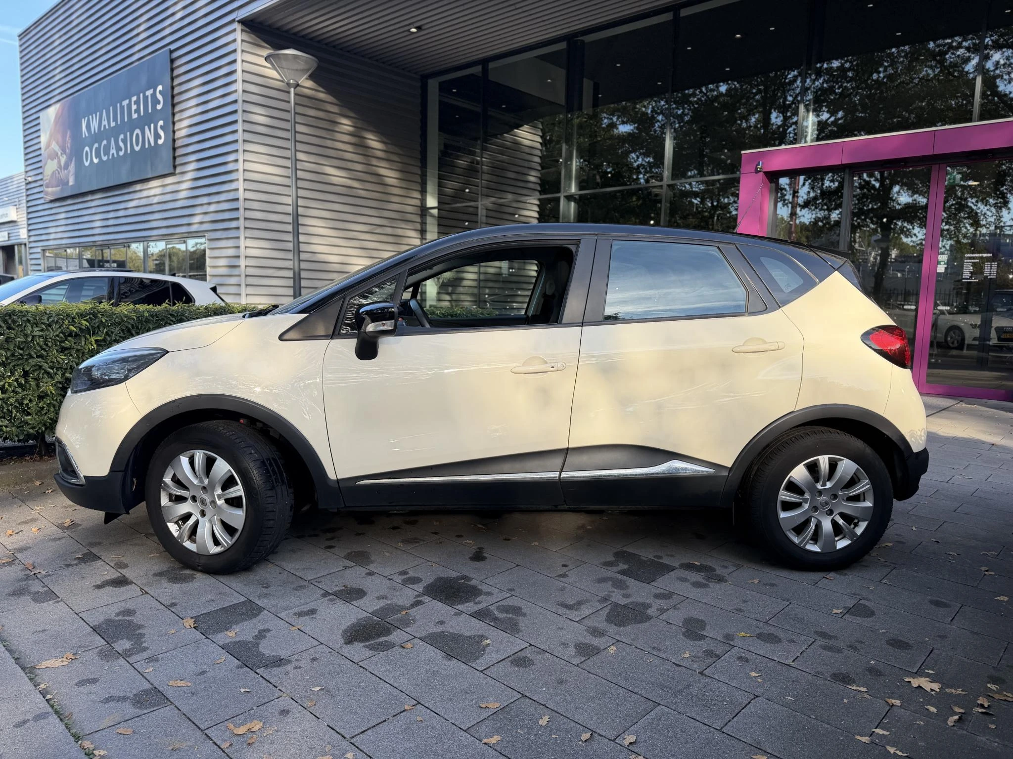 Renault Captur met kenteken 60100 – autofoto 4
