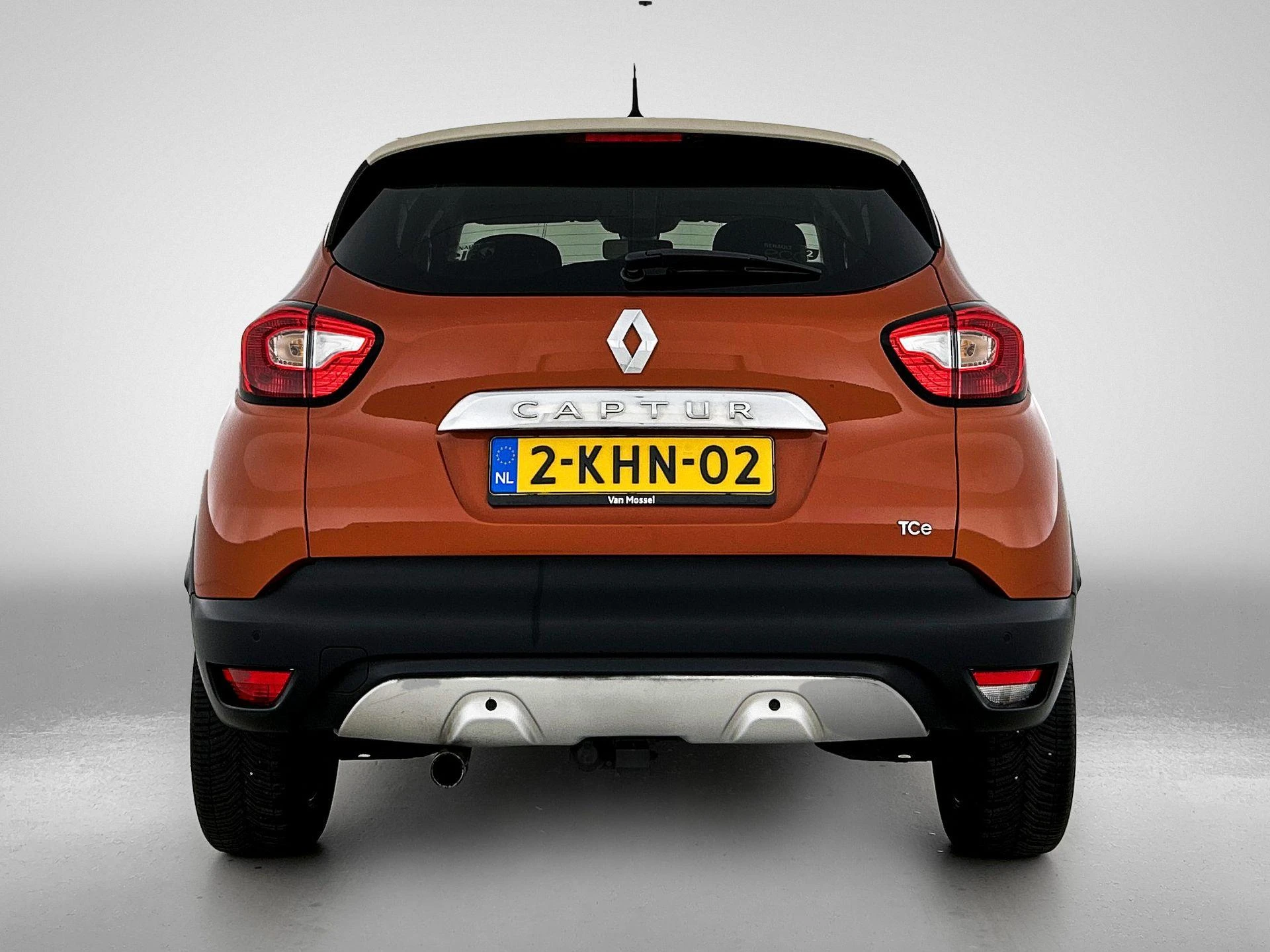Renault Captur met kenteken 60100 – autofoto 5