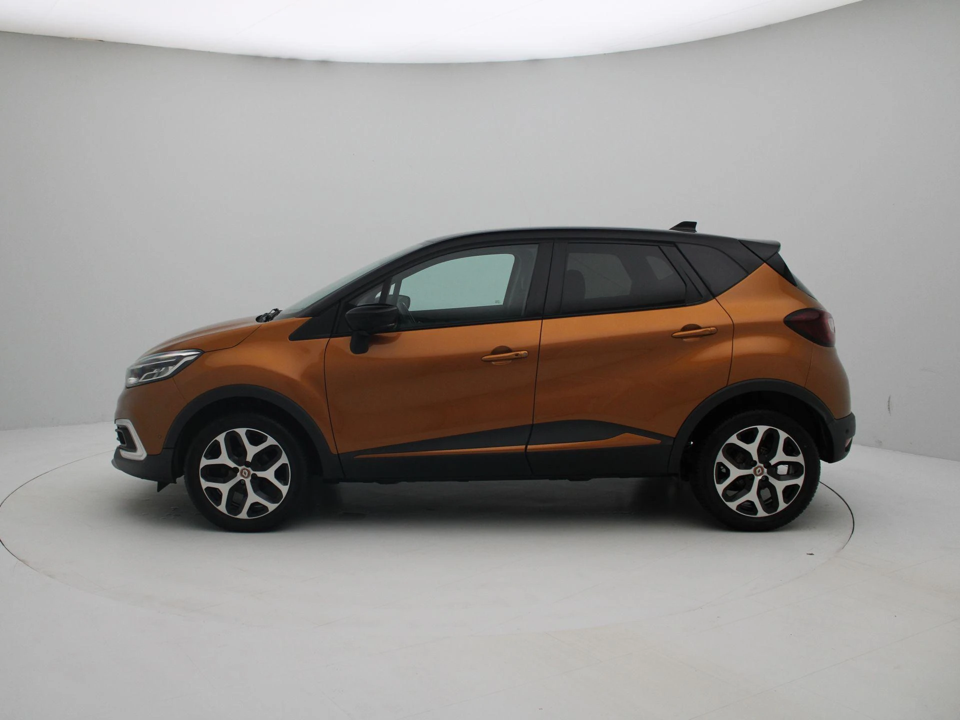 Renault Captur met kenteken 60100 – autofoto 5