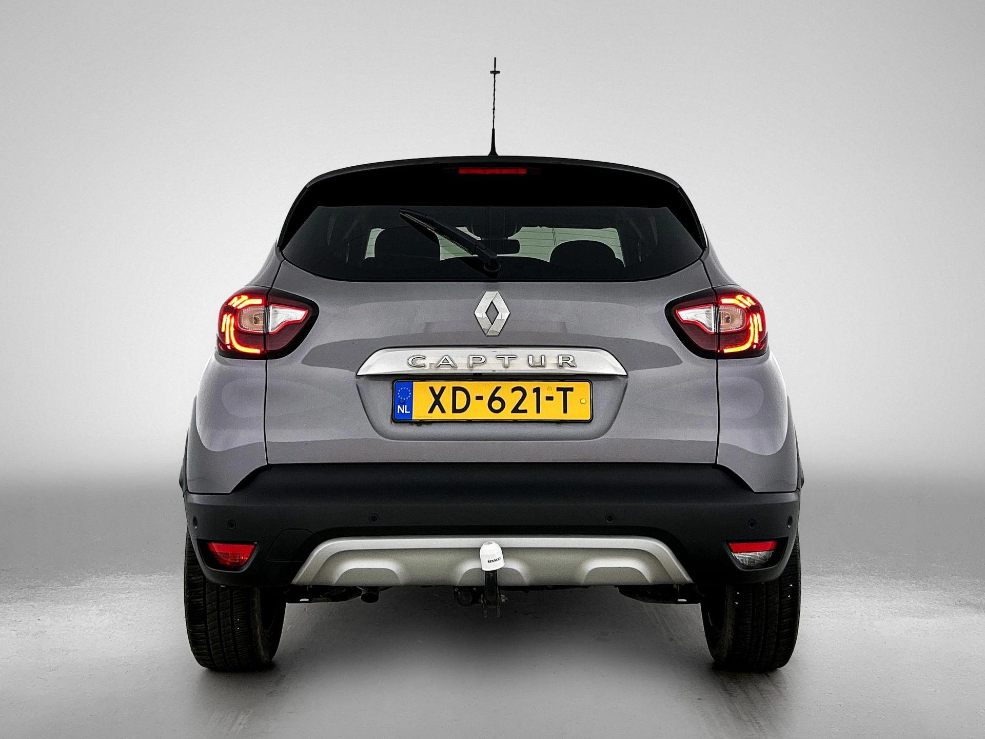 Renault Captur met kenteken 60100 – autofoto 5