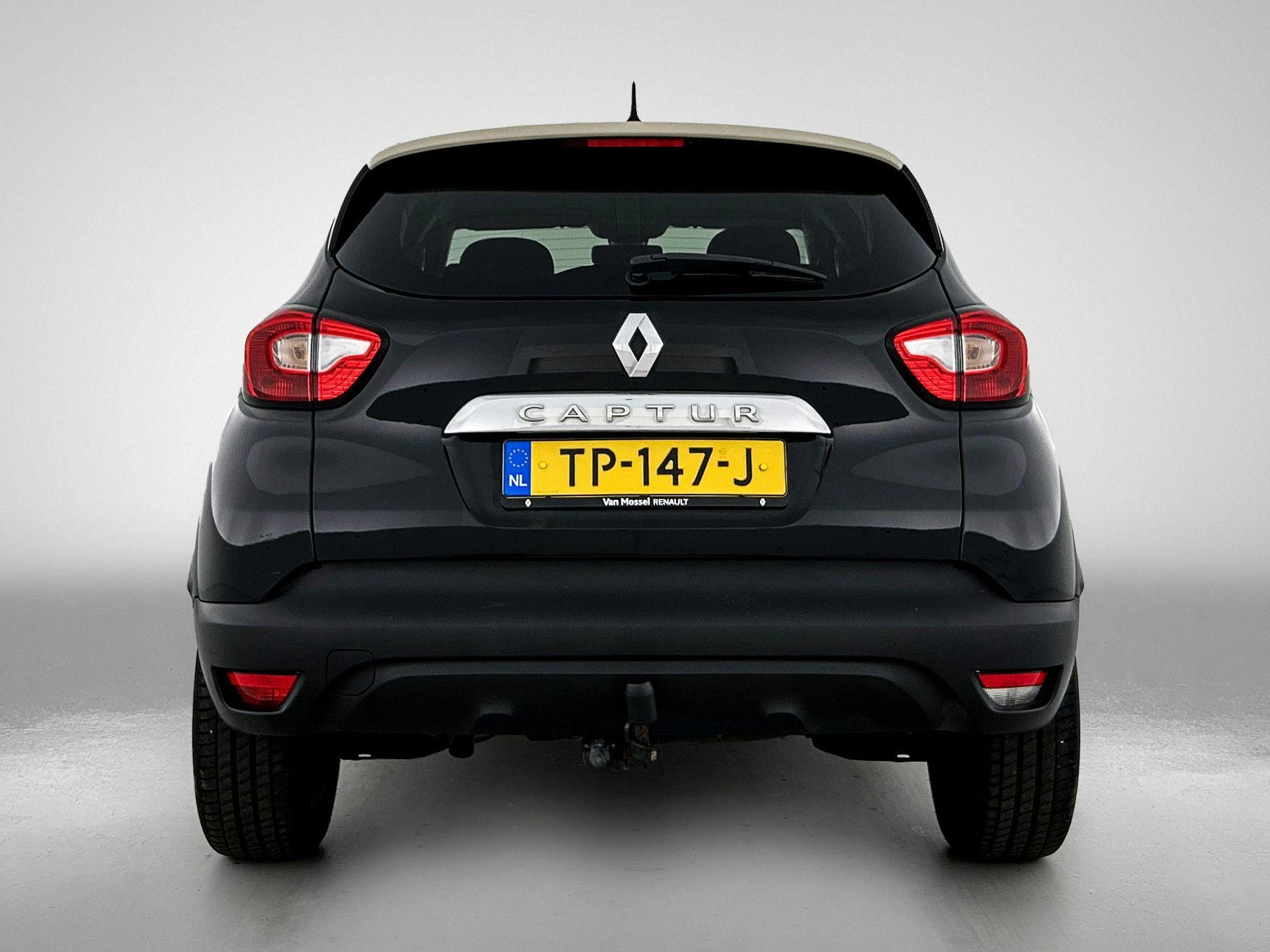 Renault Captur met kenteken 60100 – autofoto 5