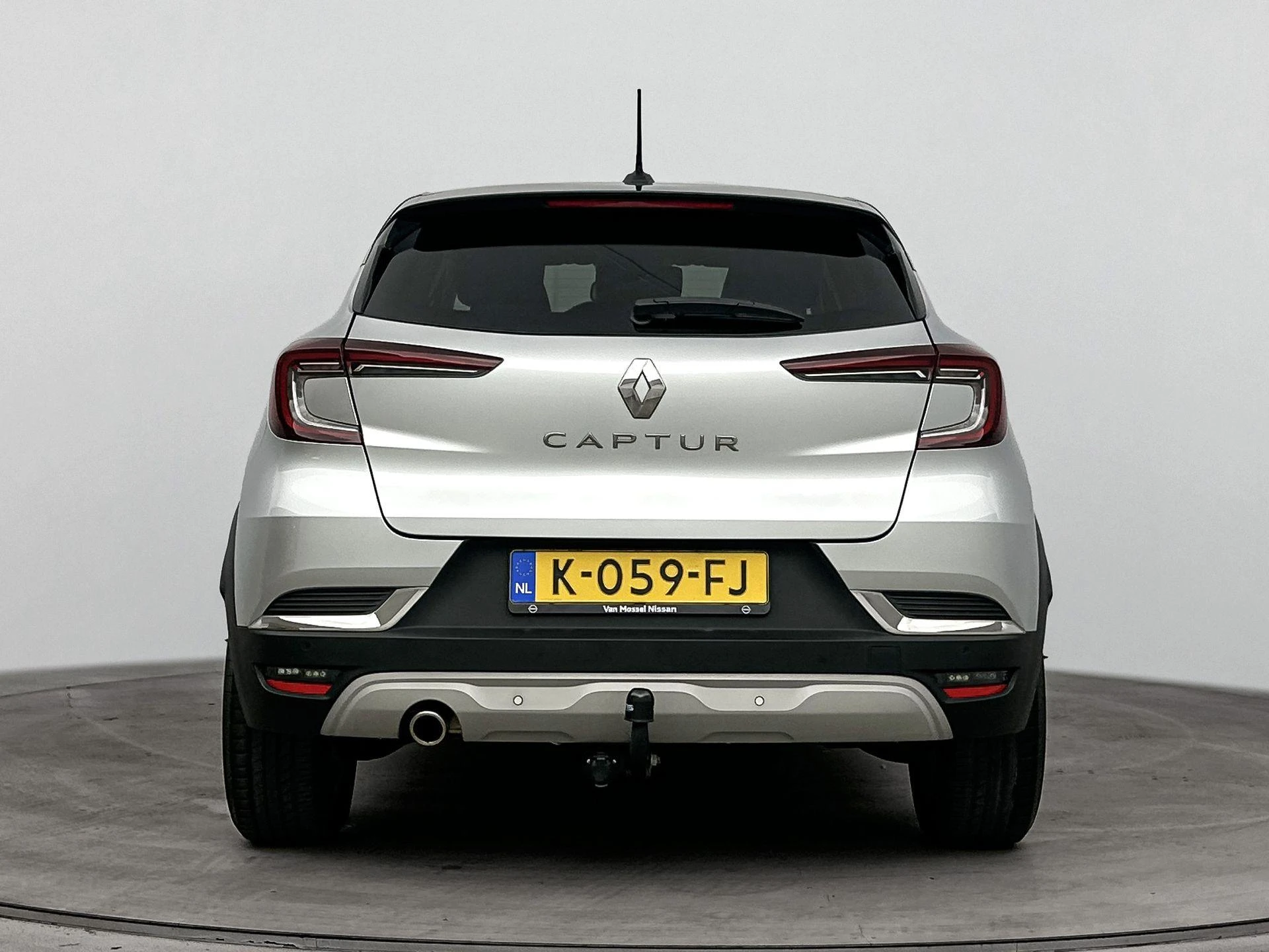 Renault Captur met kenteken 61100 – autofoto 4