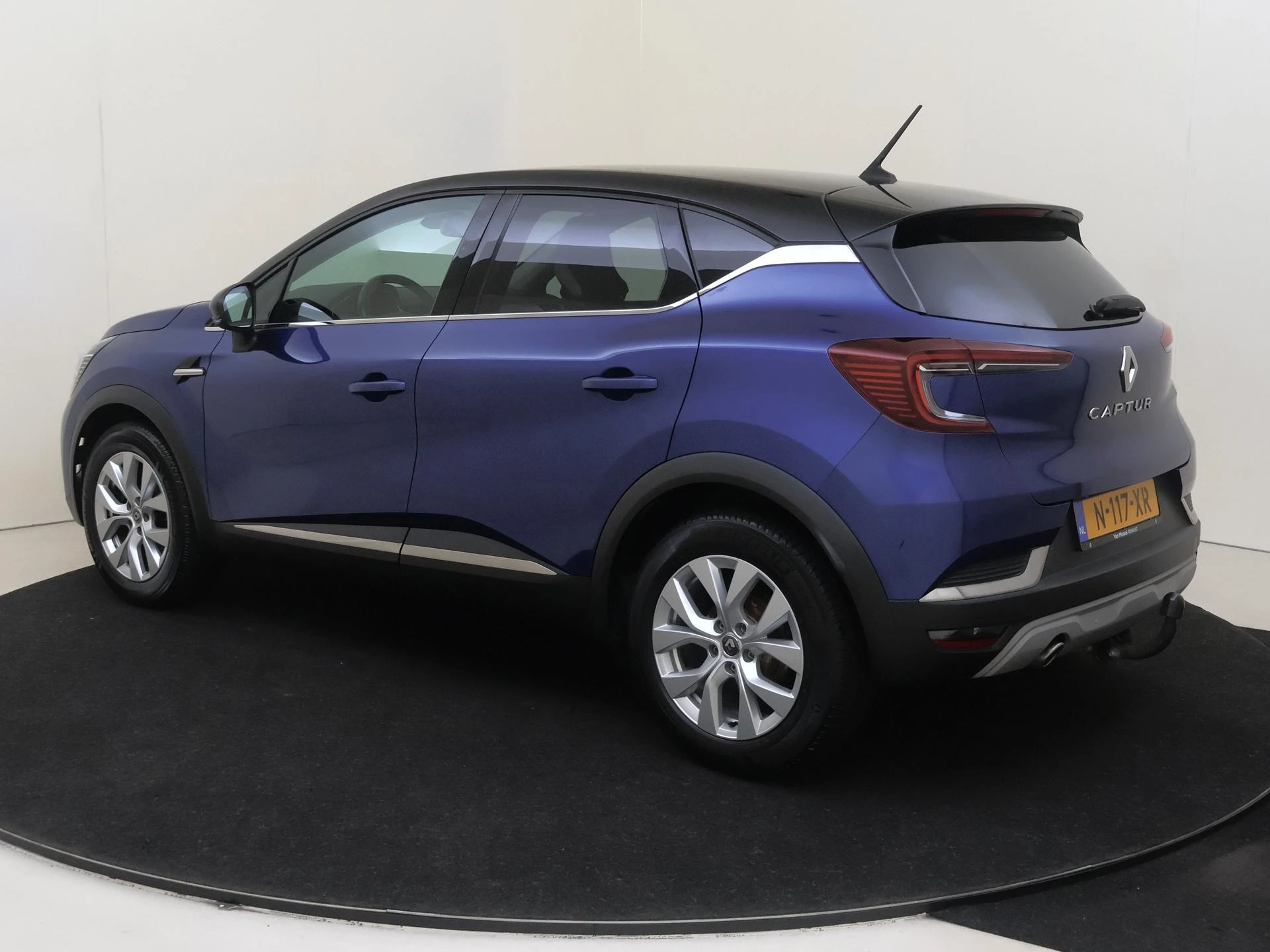 Renault Captur met kenteken 61100 – autofoto 4