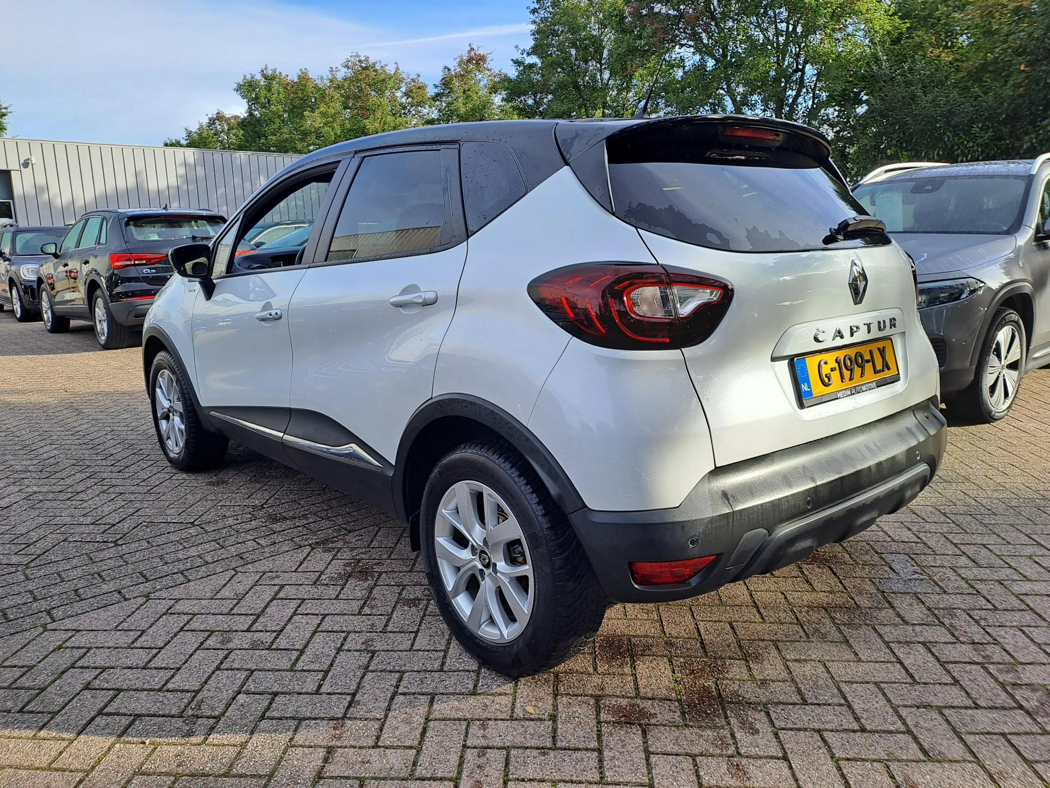 Renault Captur met kenteken 63100 – autofoto 4