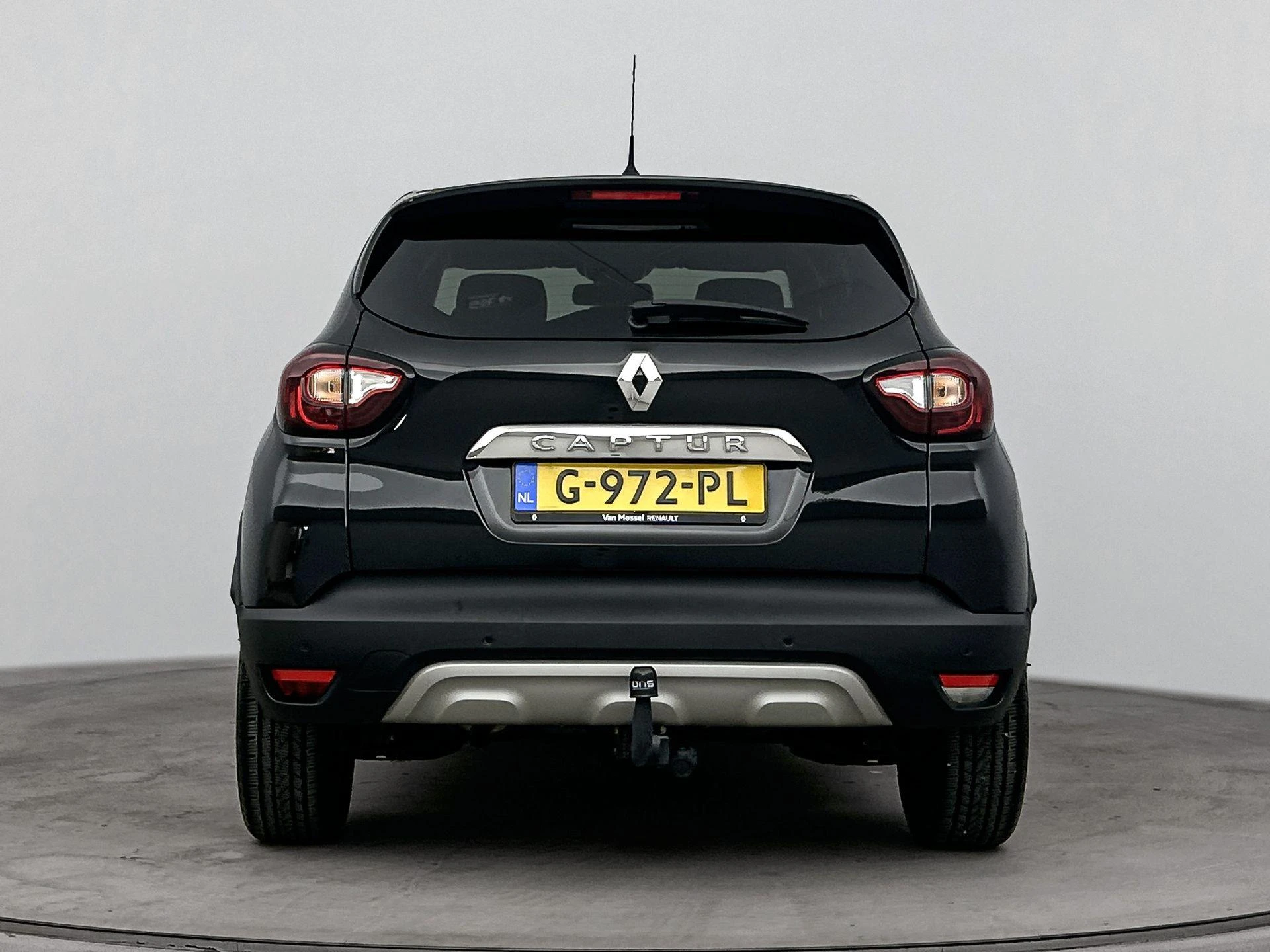 Renault Captur met kenteken 63100 – autofoto 5
