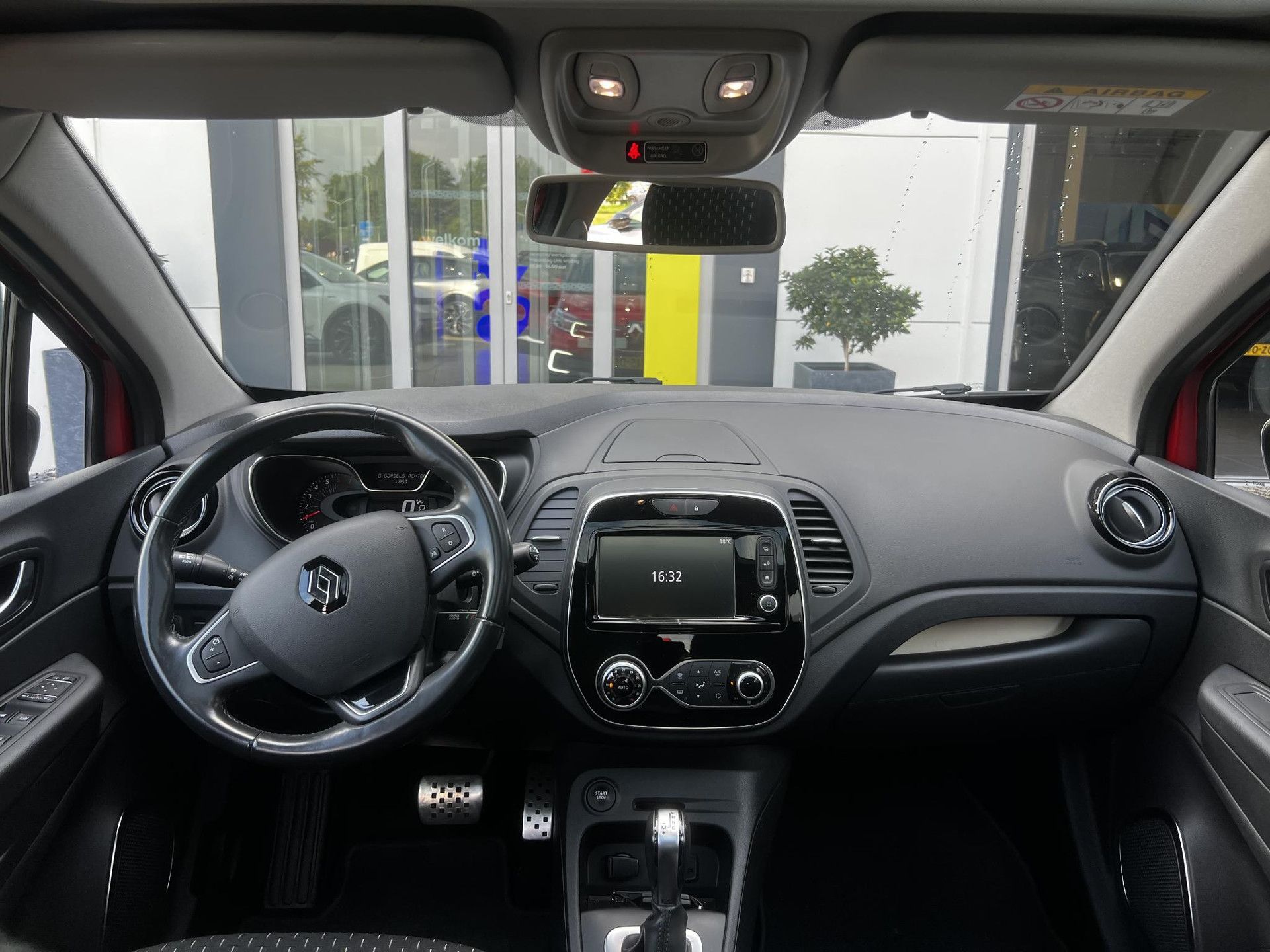 Renault Captur met kenteken J-815-DP – autofoto 3