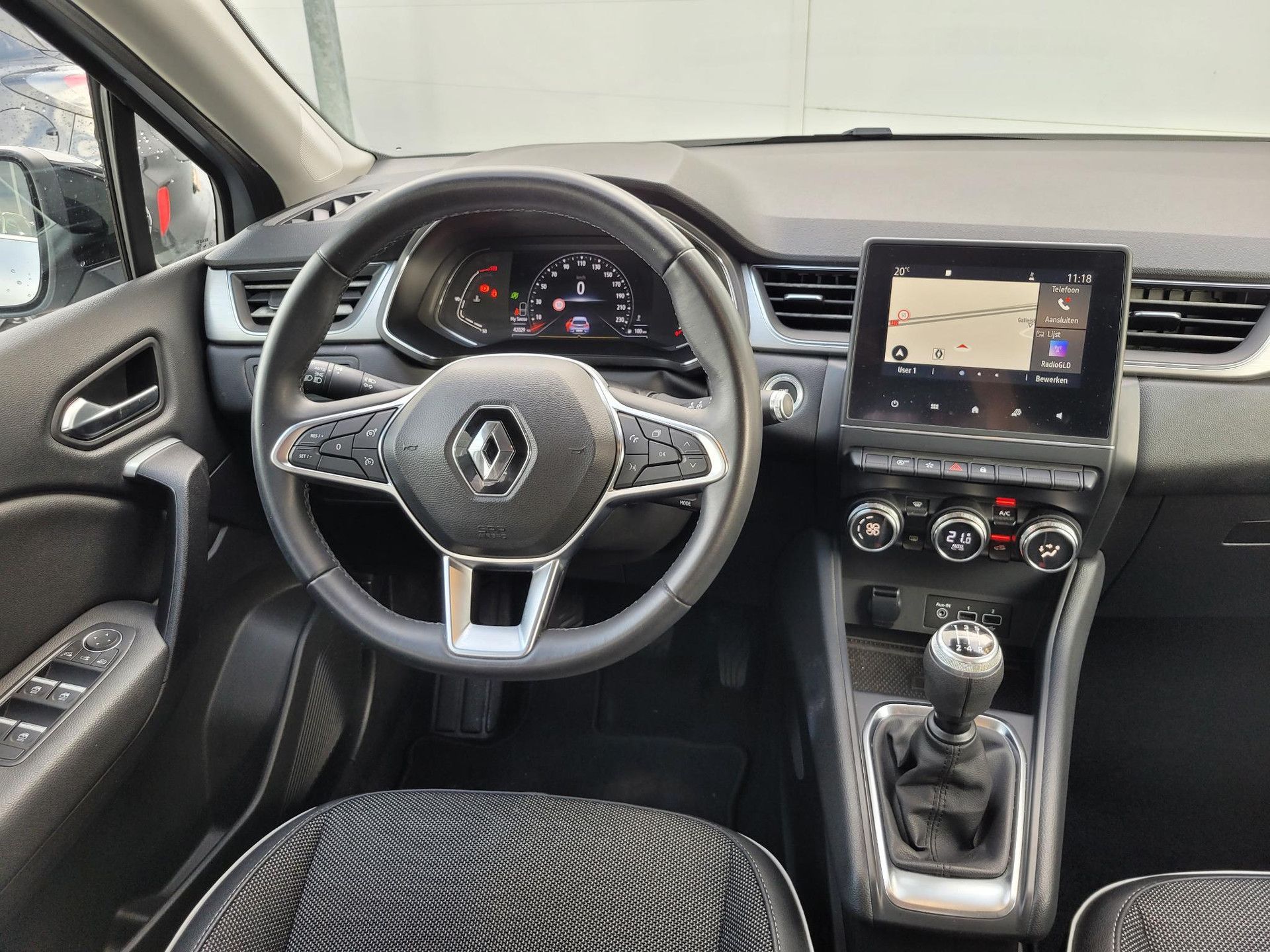 Renault Captur met kenteken J-819-TP – autofoto 3