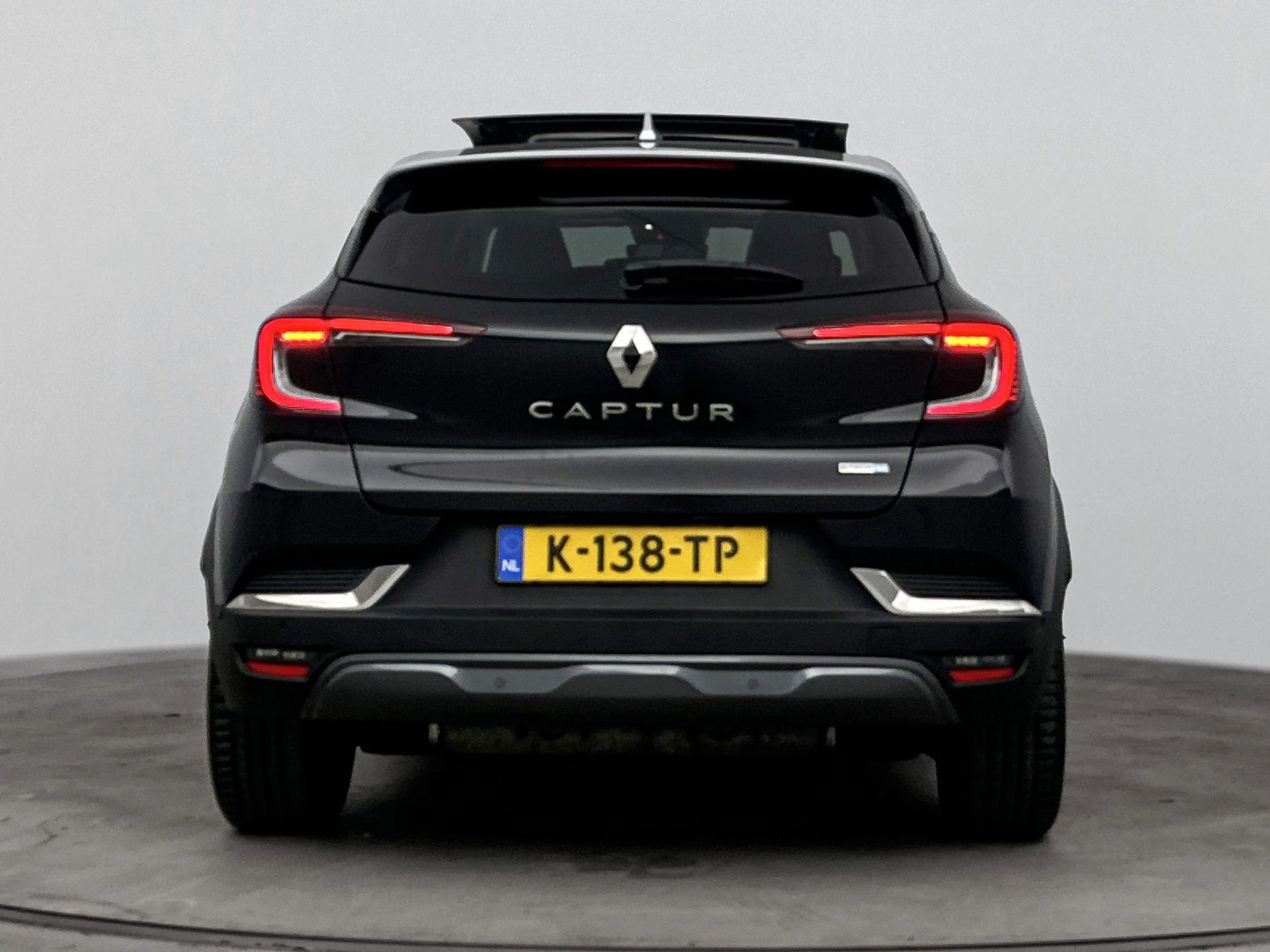 Renault Captur met kenteken K-138-TP – autofoto 5