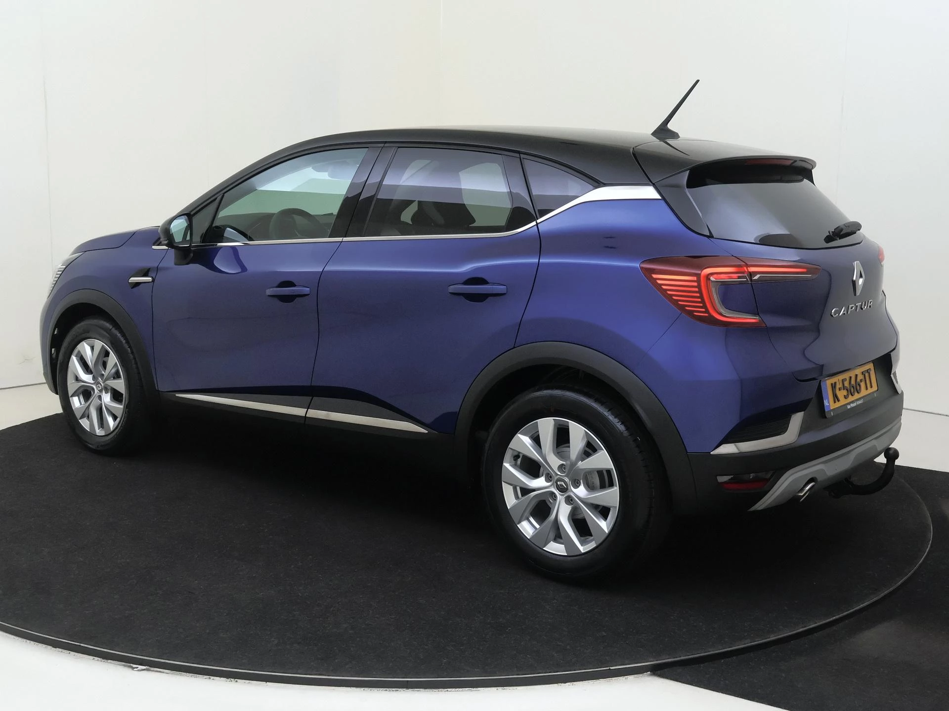Renault Captur met kenteken K-566-TT – autofoto 4