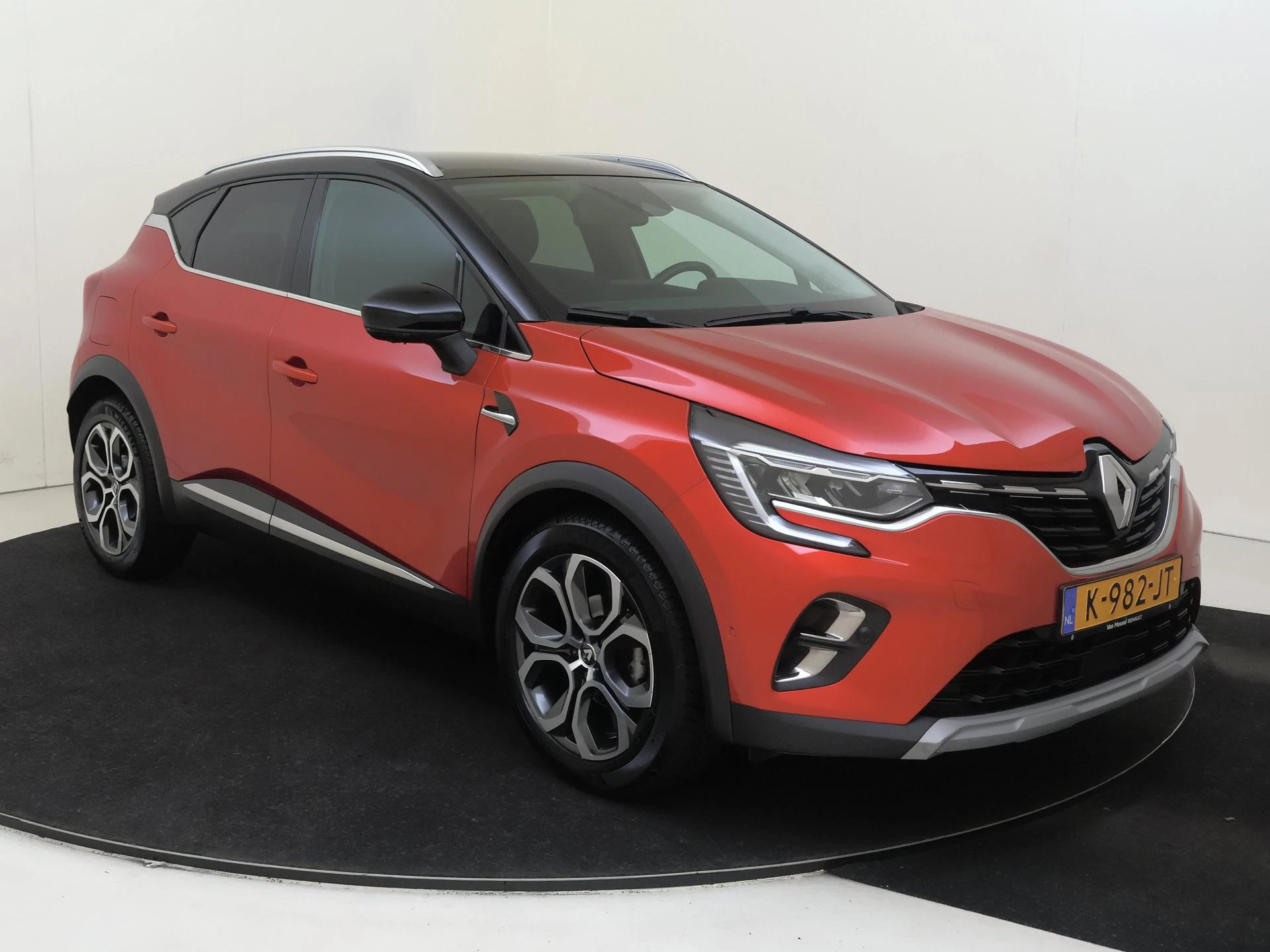 Renault Captur met kenteken K-982-JT – autofoto 4