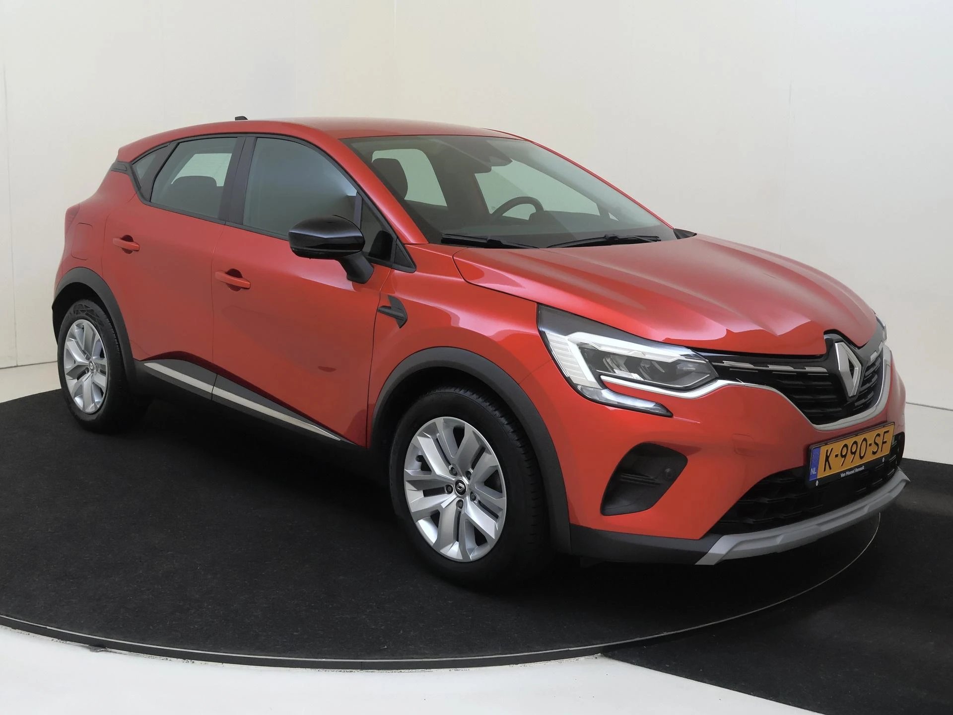 Renault Captur met kenteken K-990-SF – autofoto 3