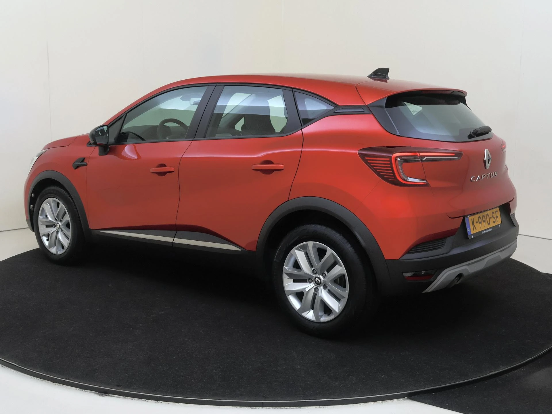 Renault Captur met kenteken K-990-SF – autofoto 4