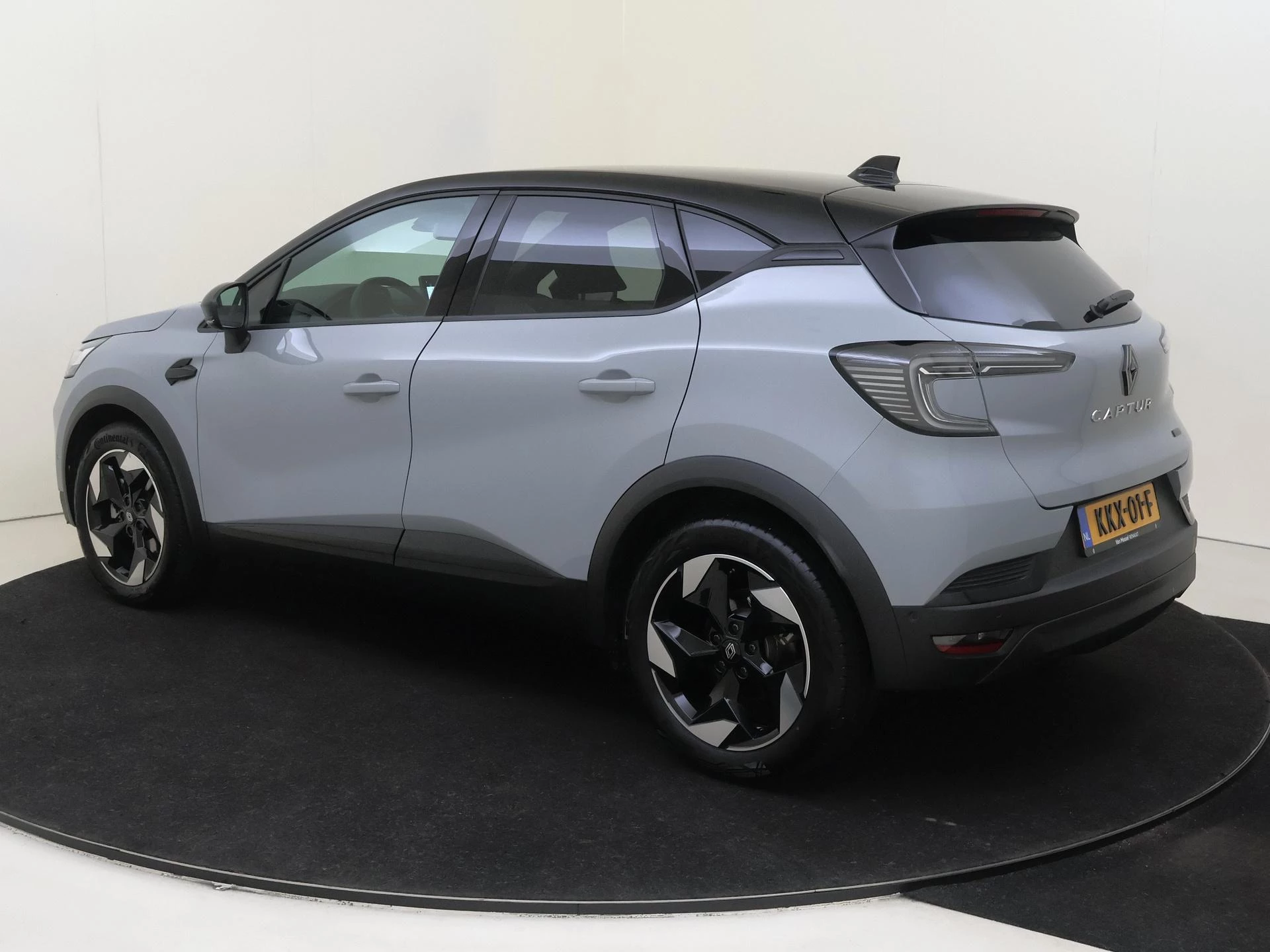 Renault Captur met kenteken KKX-01-F – autofoto 4