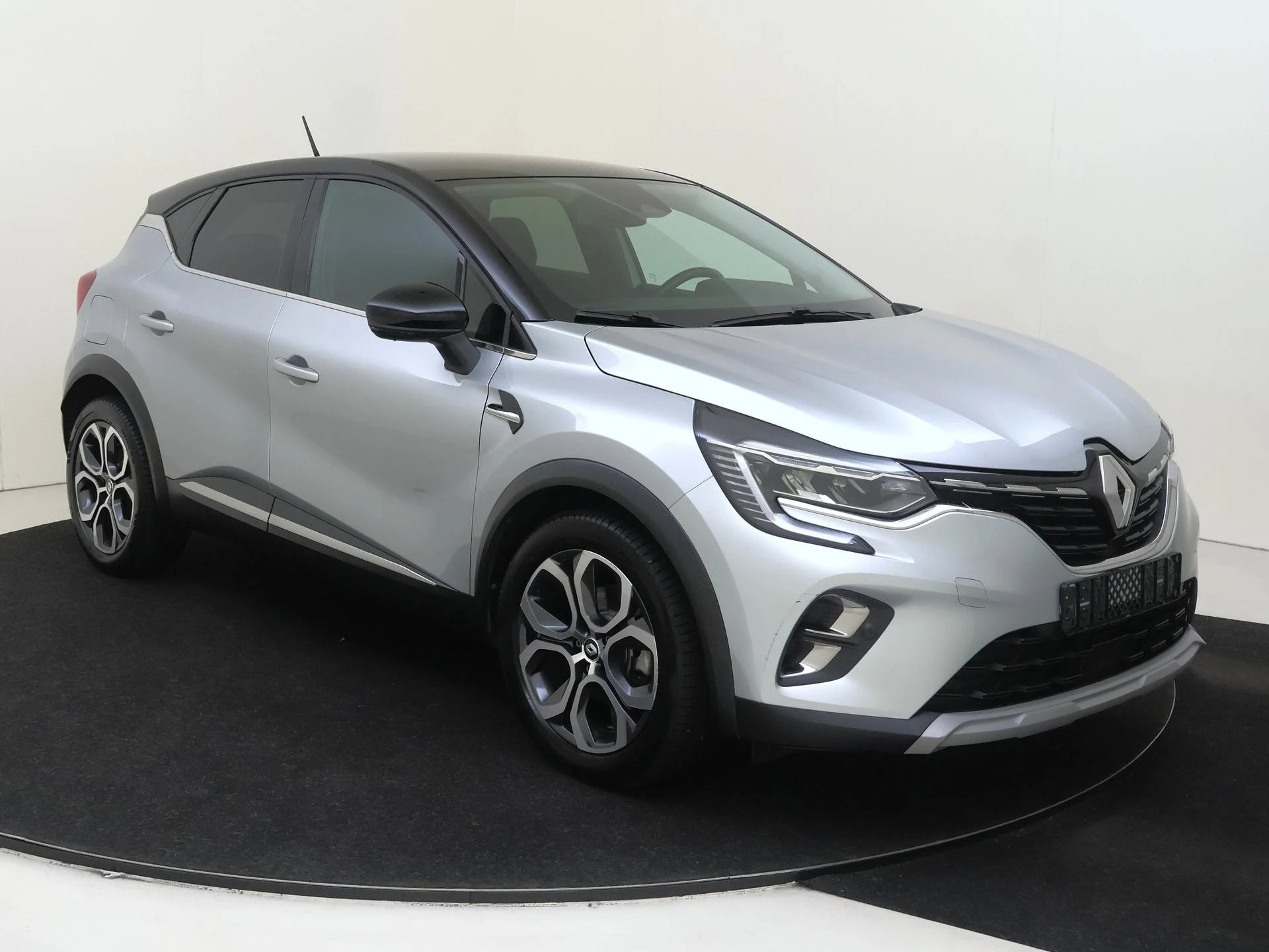 Renault Captur met kenteken KLK-70-G – autofoto 3