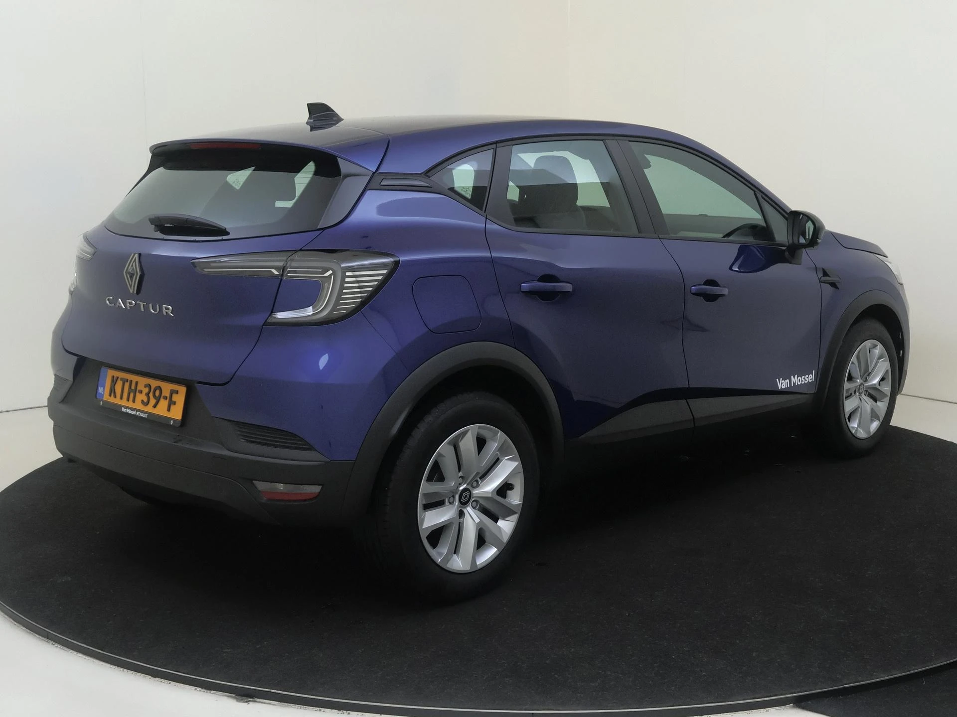 Renault Captur met kenteken KTH-39-F – autofoto 5
