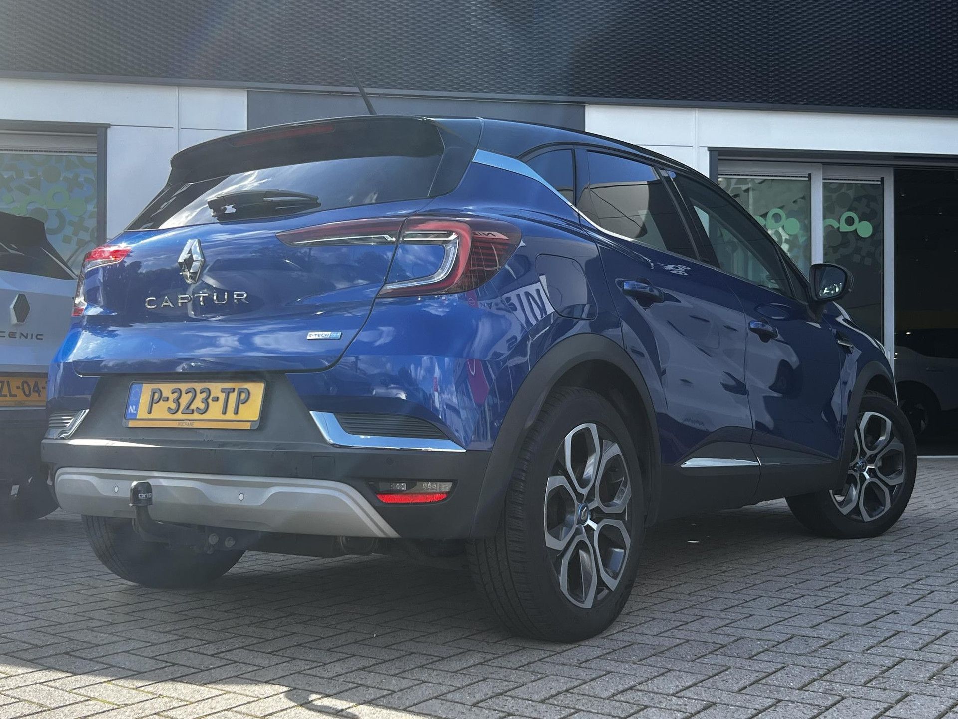 Renault Captur met kenteken P-323-TP – autofoto 2