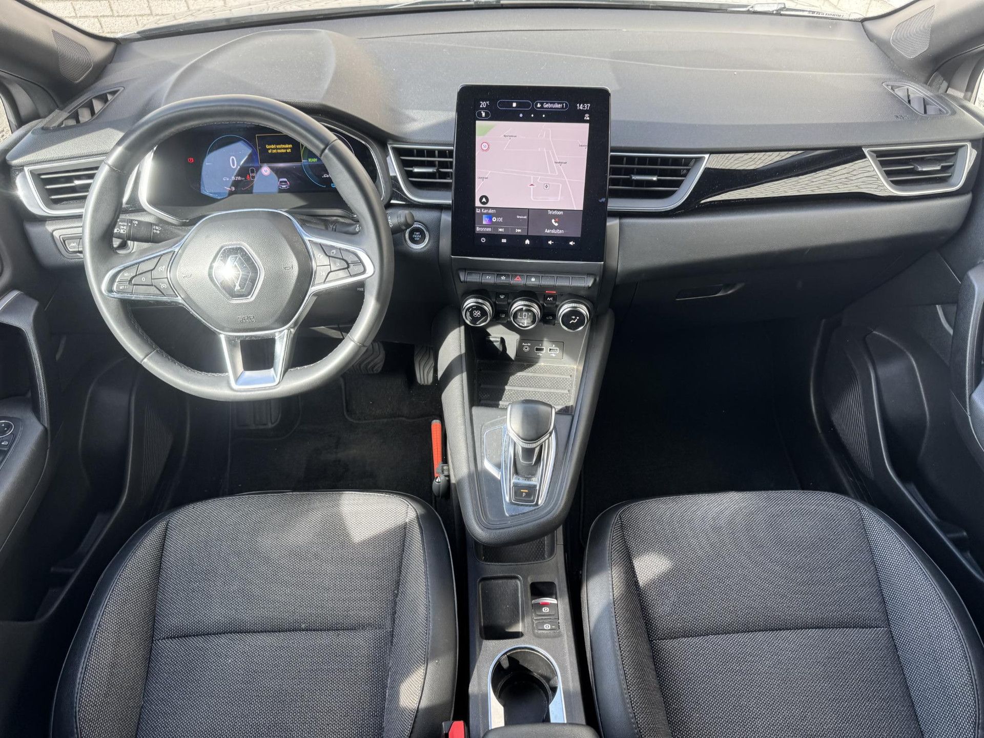 Renault Captur met kenteken P-417-RZ – autofoto 3