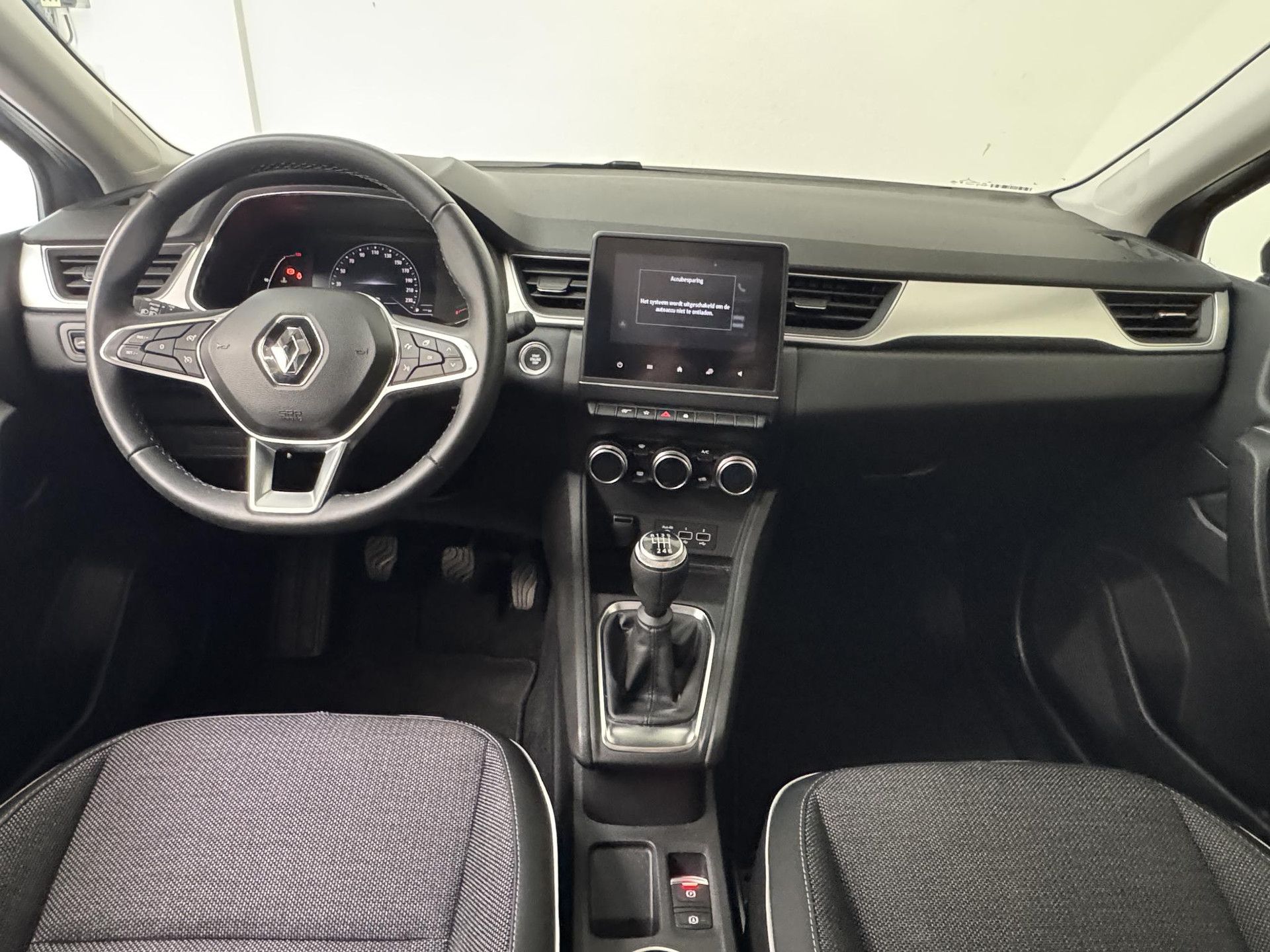 Renault Captur met kenteken R-494-TL – autofoto 3