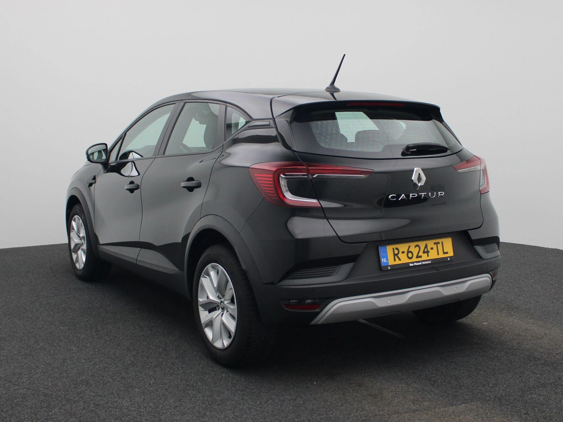 Renault Captur met kenteken R-624-TL – autofoto 3
