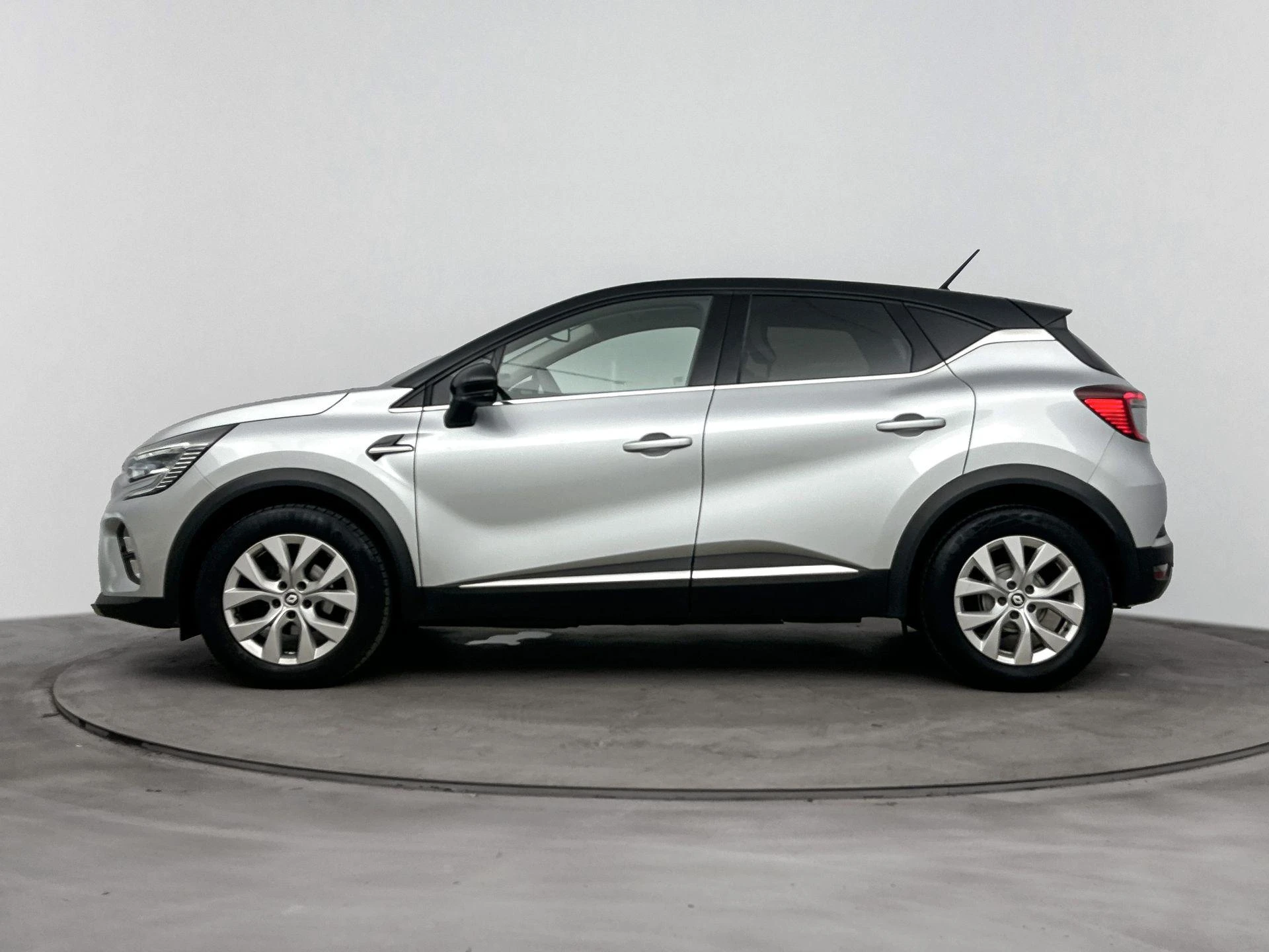 Renault Captur met kenteken R-669-HR – autofoto 4