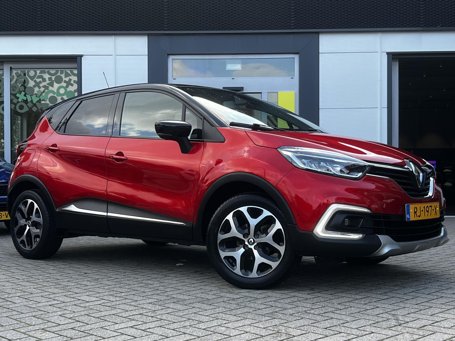 Renault Captur met kenteken RJ-197-X – autofoto 5