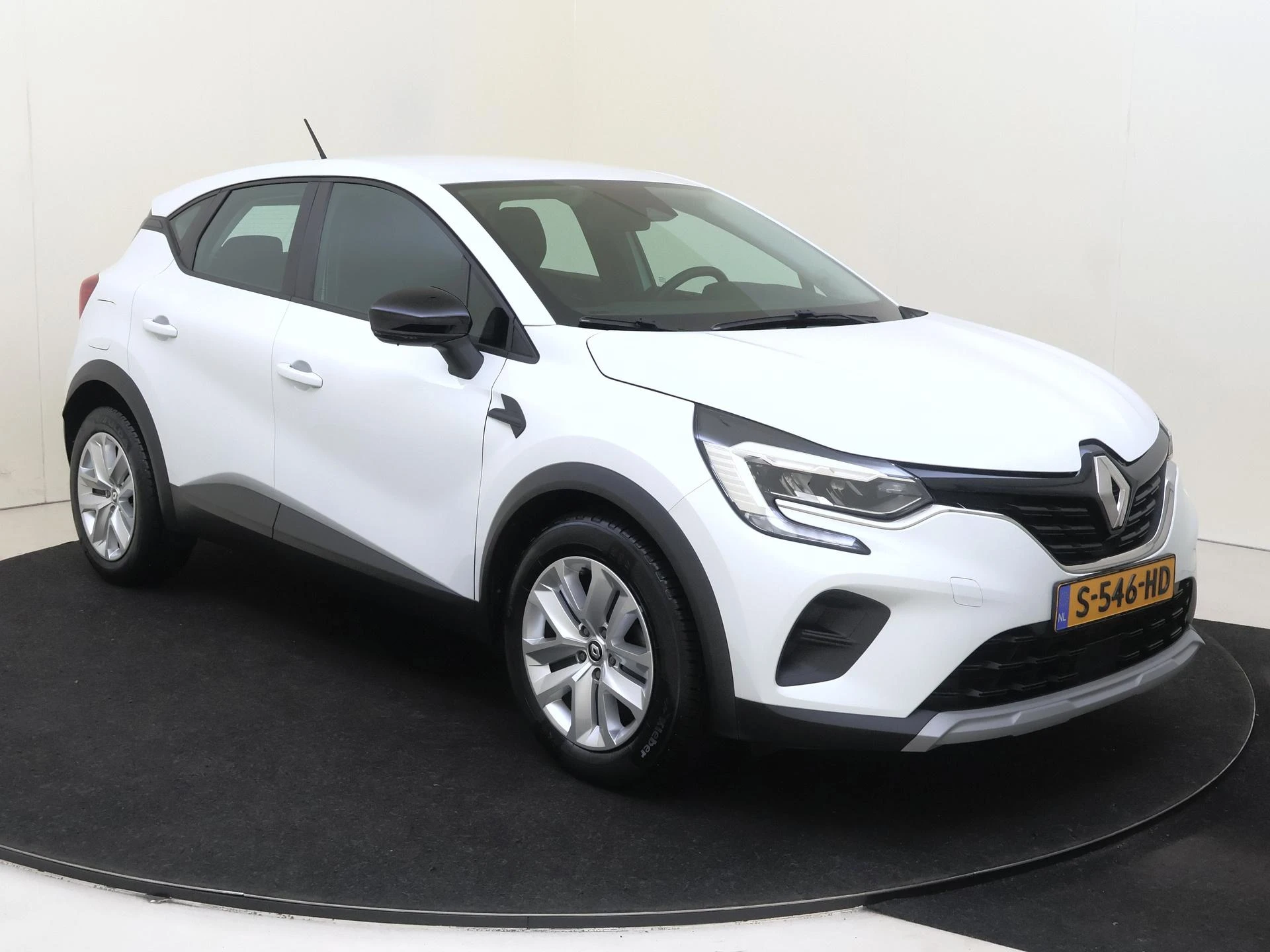 Renault Captur met kenteken S-546-HD – autofoto 3