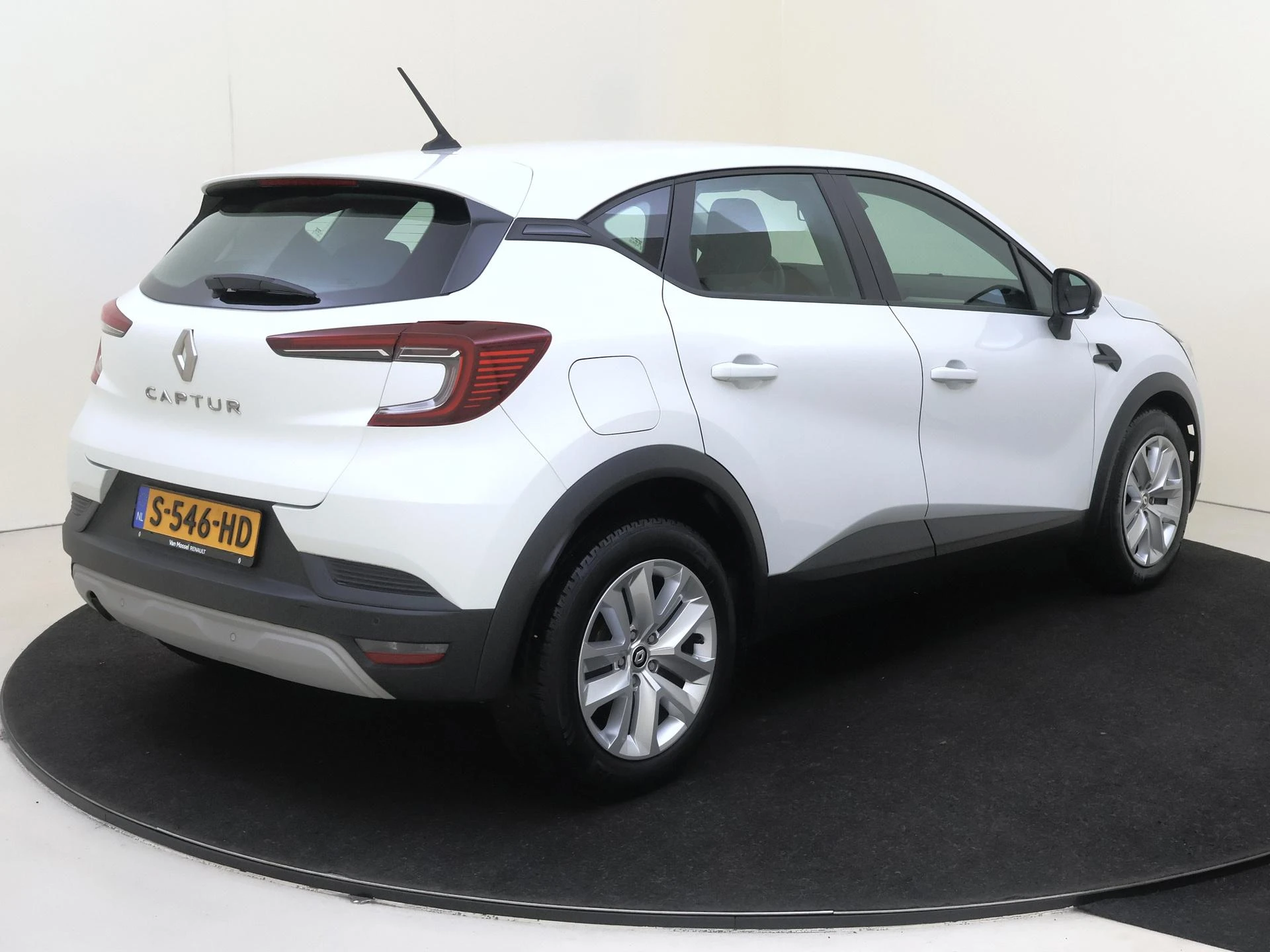 Renault Captur met kenteken S-546-HD – autofoto 5