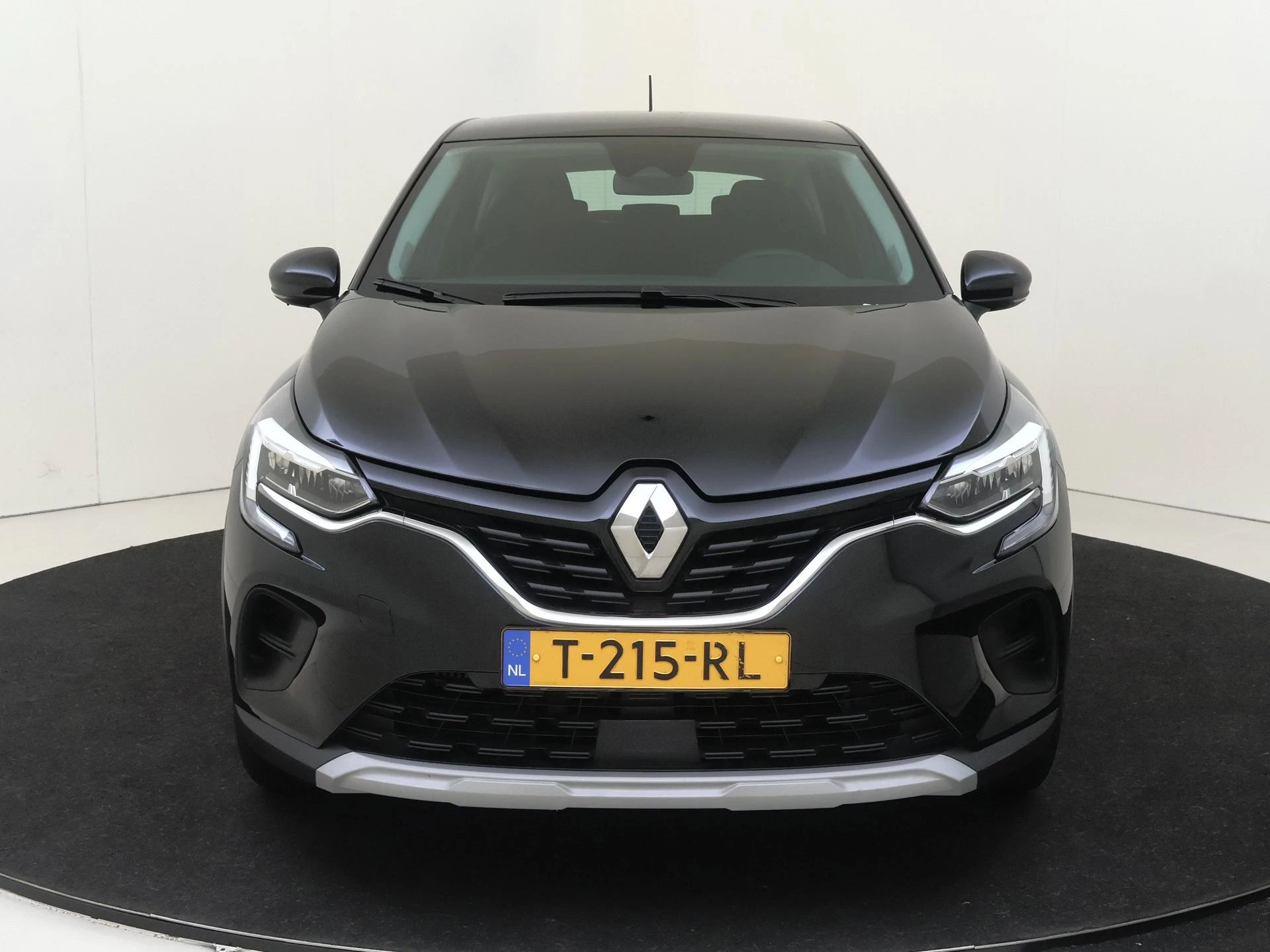 Renault Captur met kenteken T-215-RL – autofoto 3