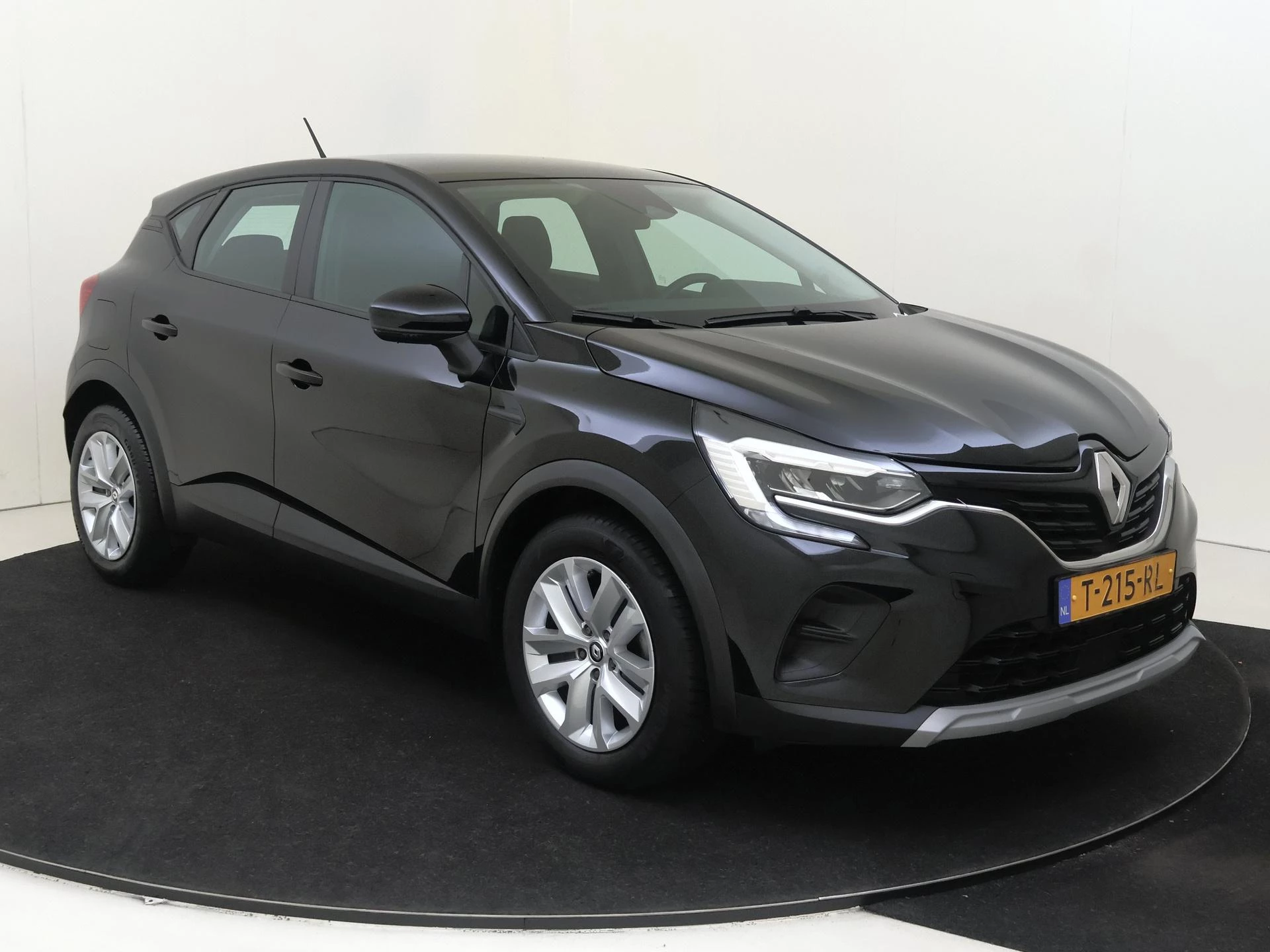 Renault Captur met kenteken T-215-RL – autofoto 4