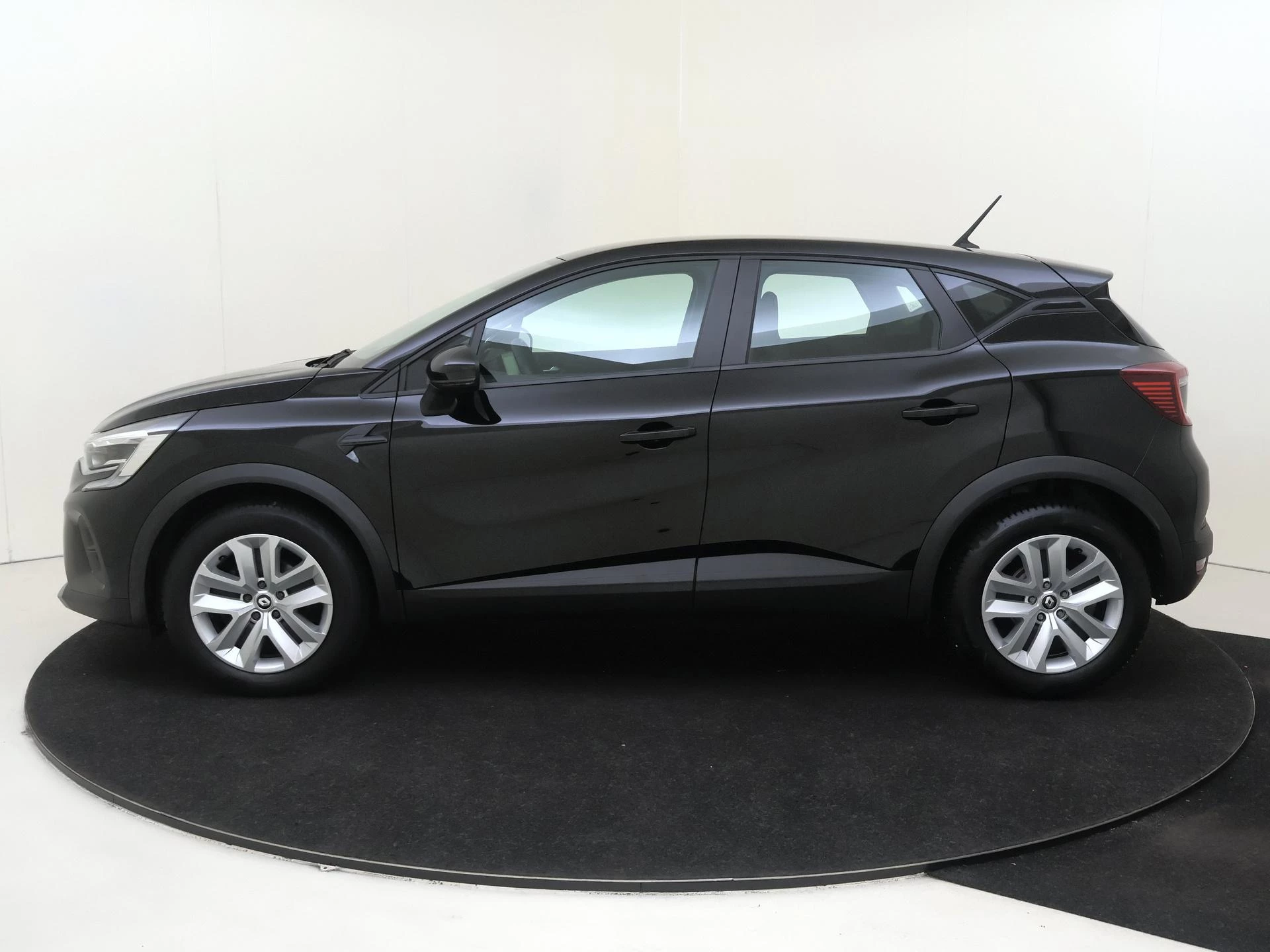 Renault Captur met kenteken T-215-RL – autofoto 5