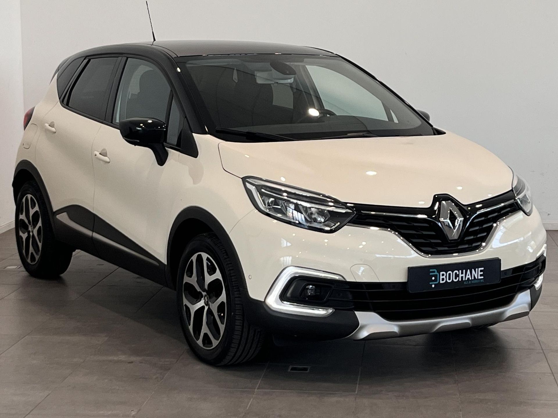 Renault Captur met kenteken TJ-025-B – autofoto 5