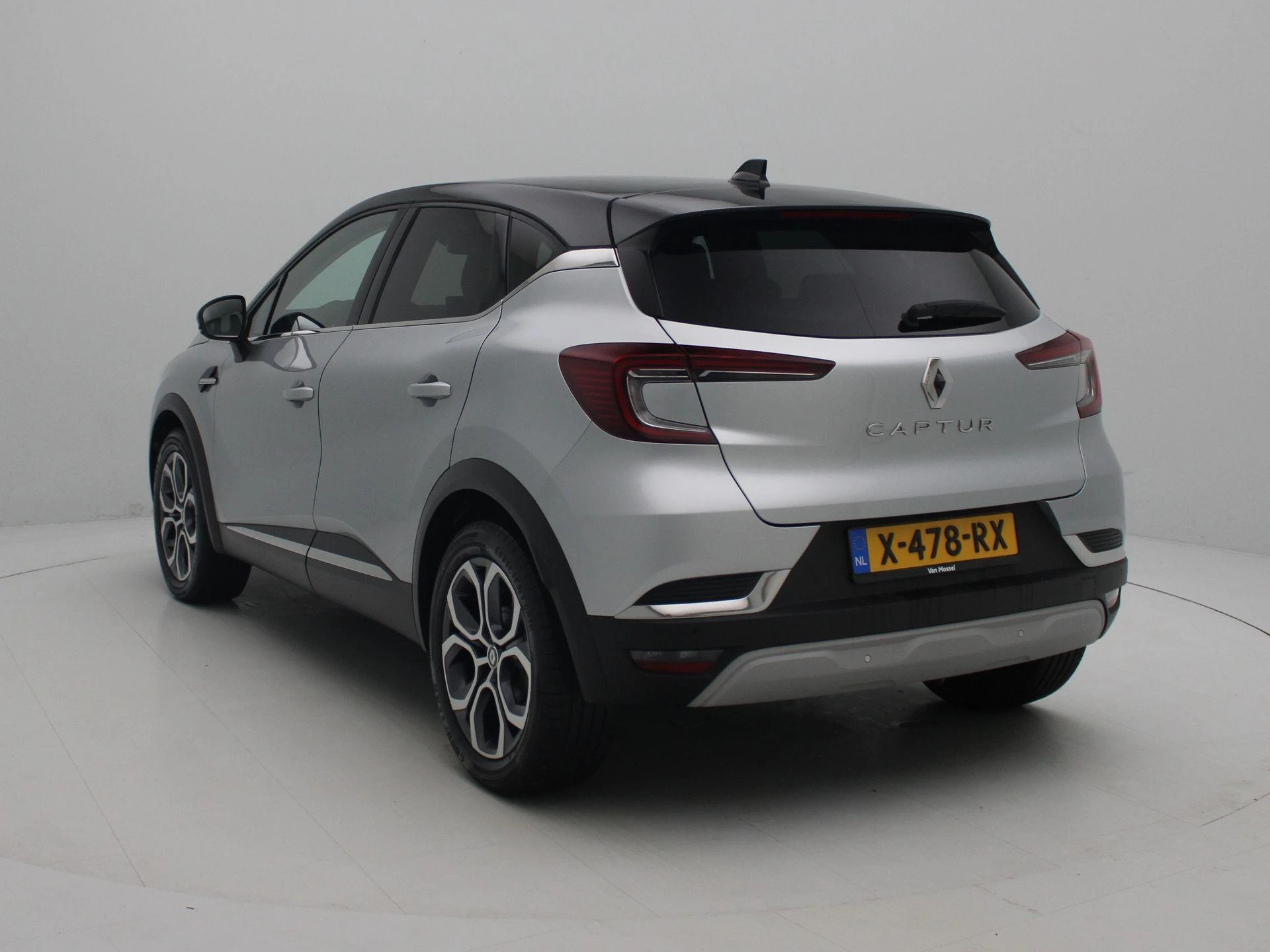 Renault Captur met kenteken X-478-RX – autofoto 3