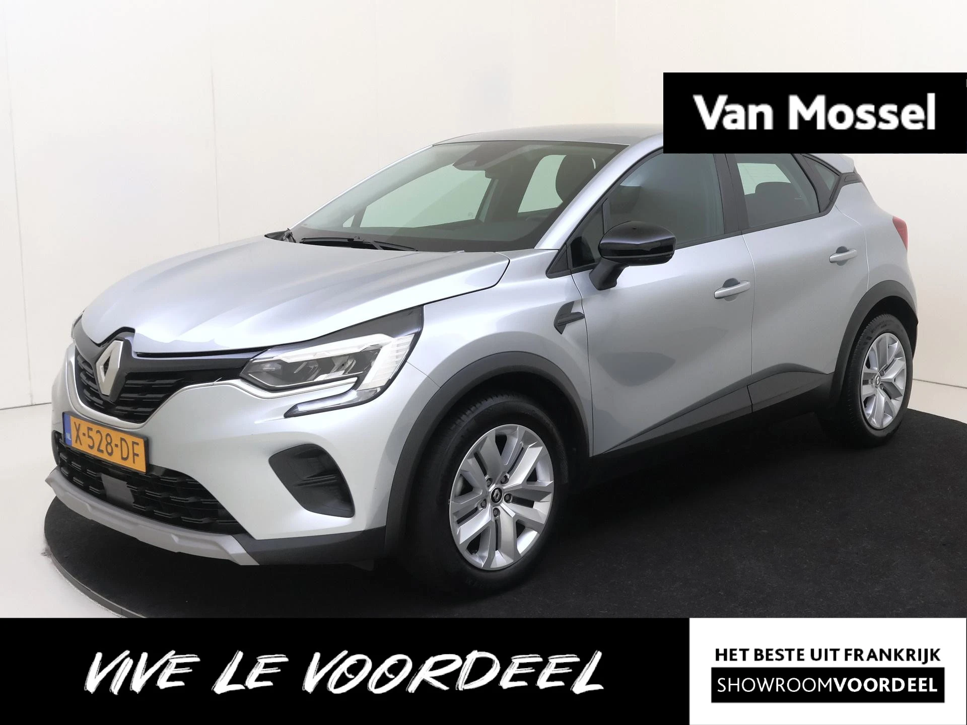 Renault Captur met kenteken X-528-DF – autofoto 2