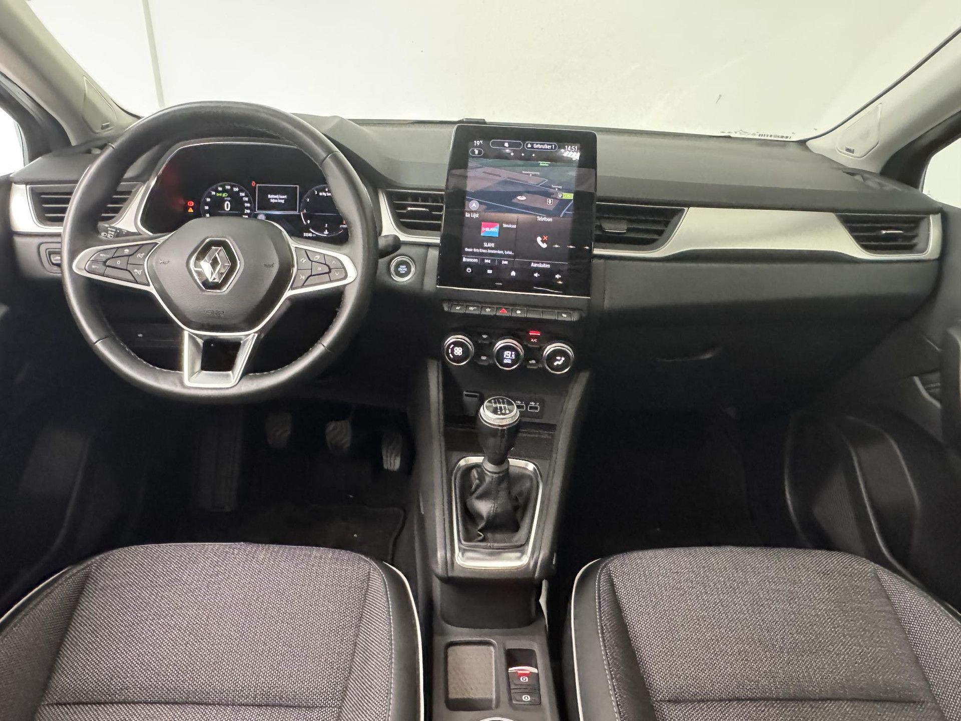 Renault Captur met kenteken X-987-XZ – autofoto 3