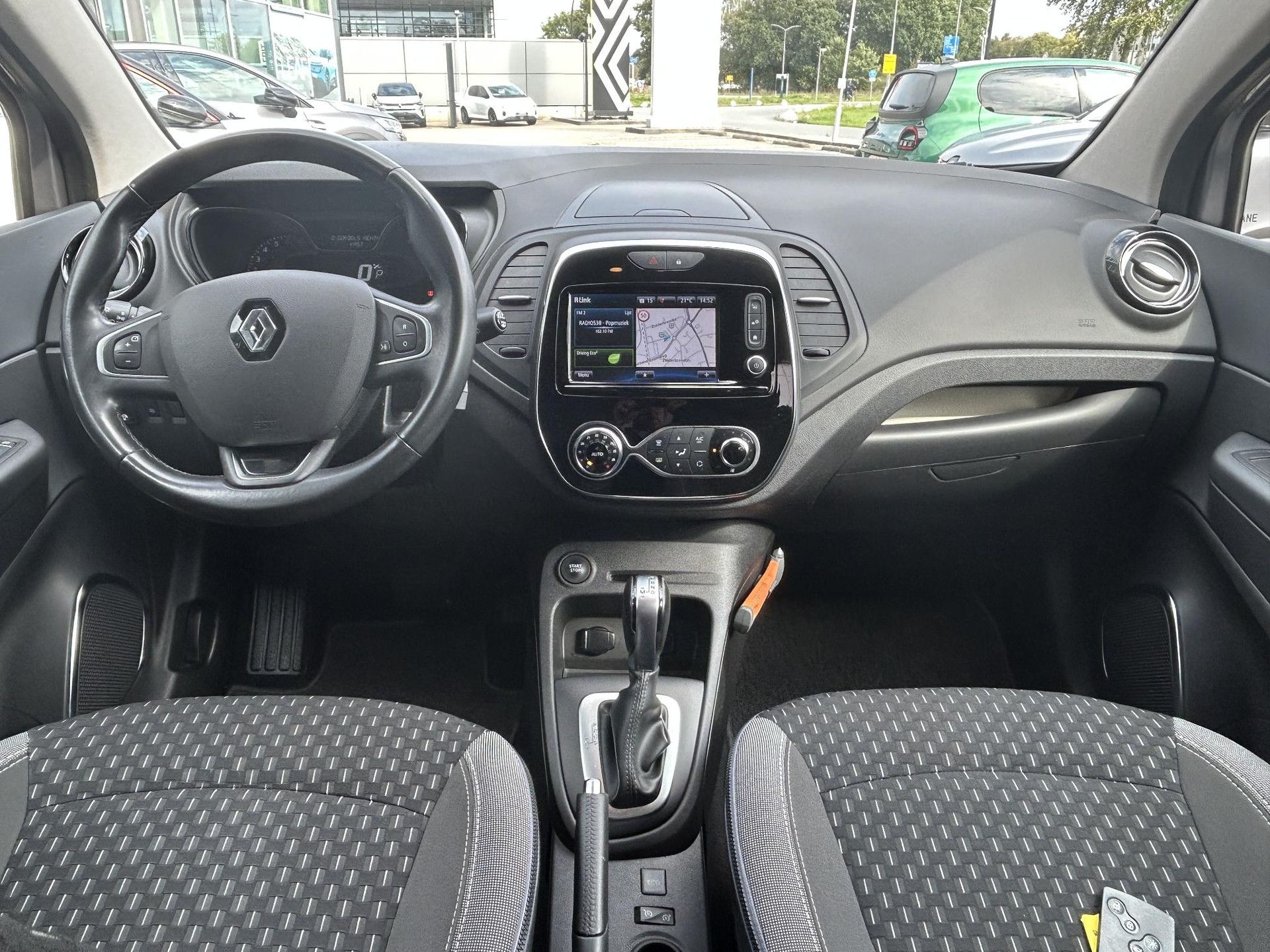 Renault Captur met kenteken XZ-007-T – autofoto 3