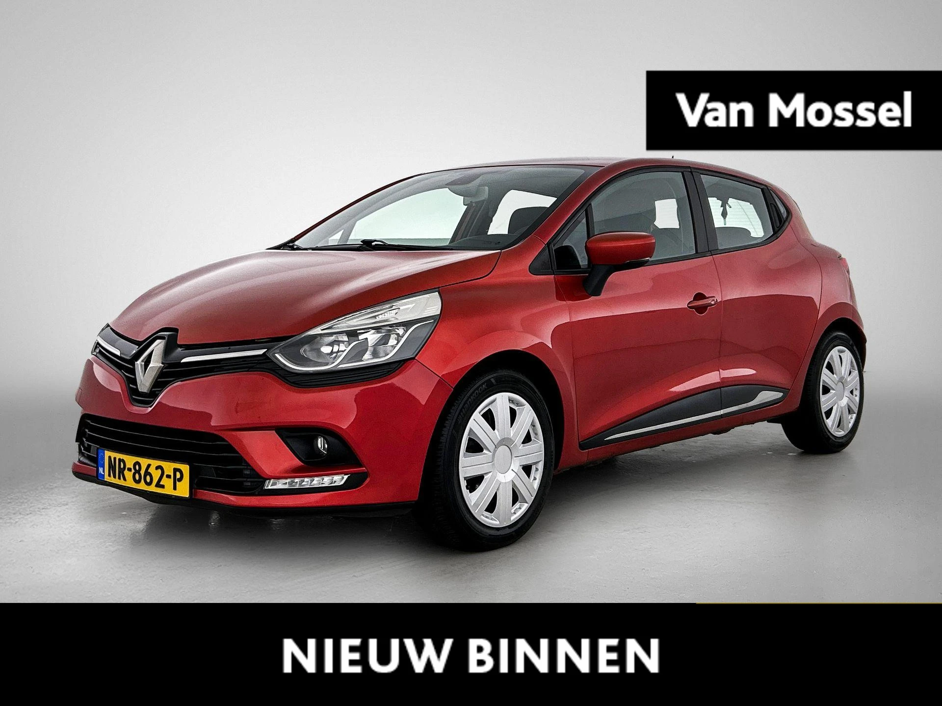 Renault Clio met kenteken 51100 – autofoto 2