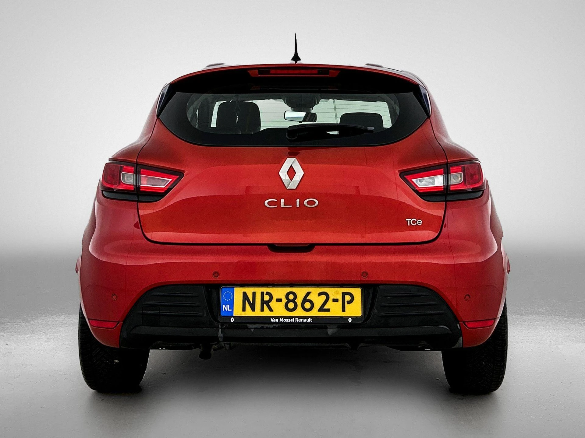 Renault Clio met kenteken 51100 – autofoto 5