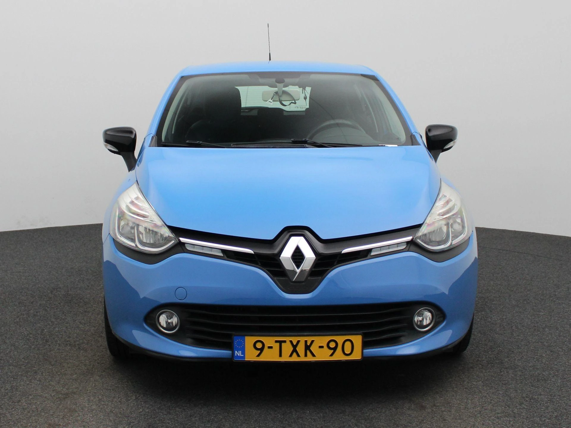 Renault Clio met kenteken 57100 – autofoto 4