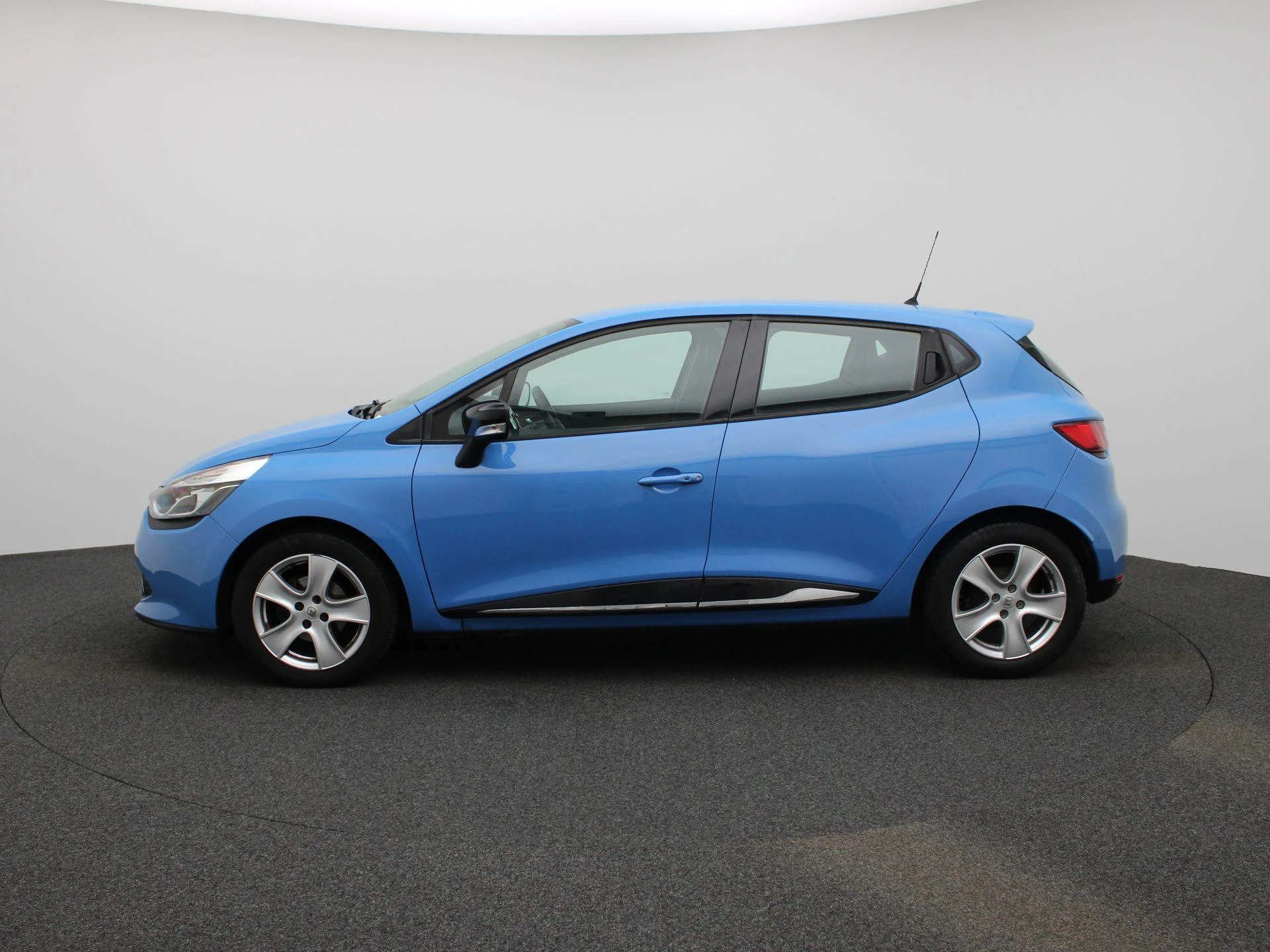 Renault Clio met kenteken 57100 – autofoto 5