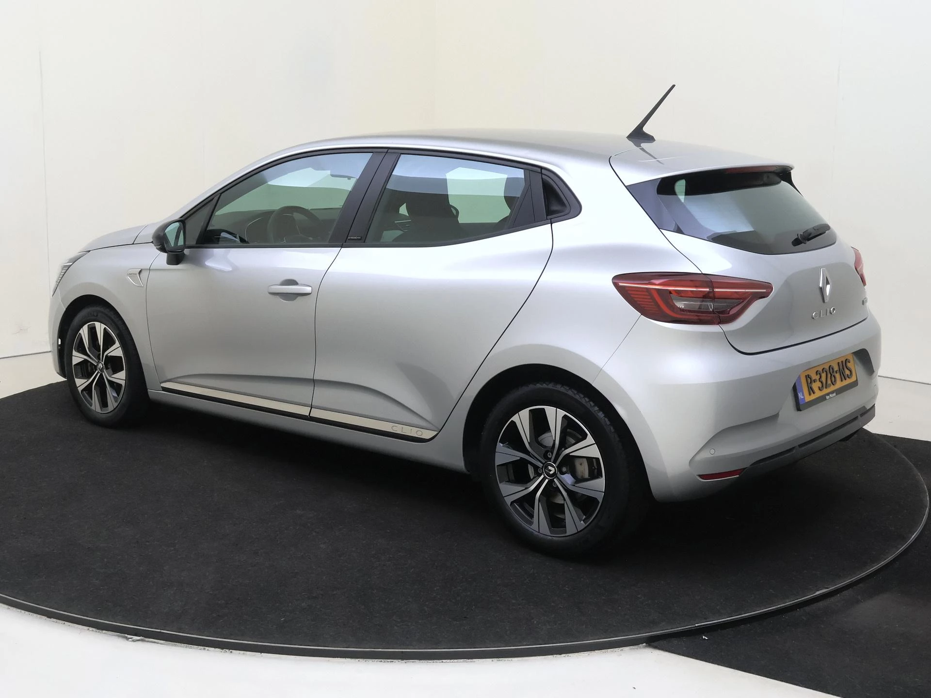 Renault Clio – autofoto 3