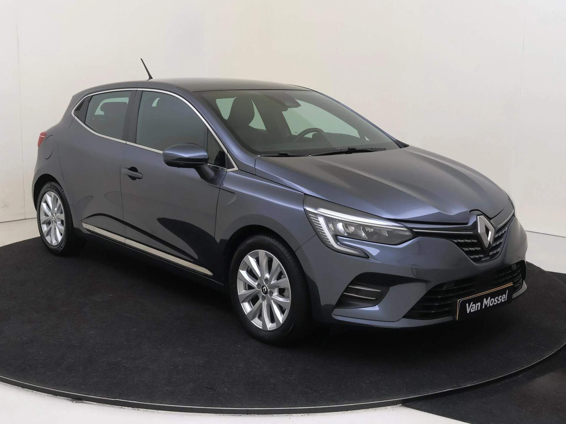 Renault Clio – autofoto 3