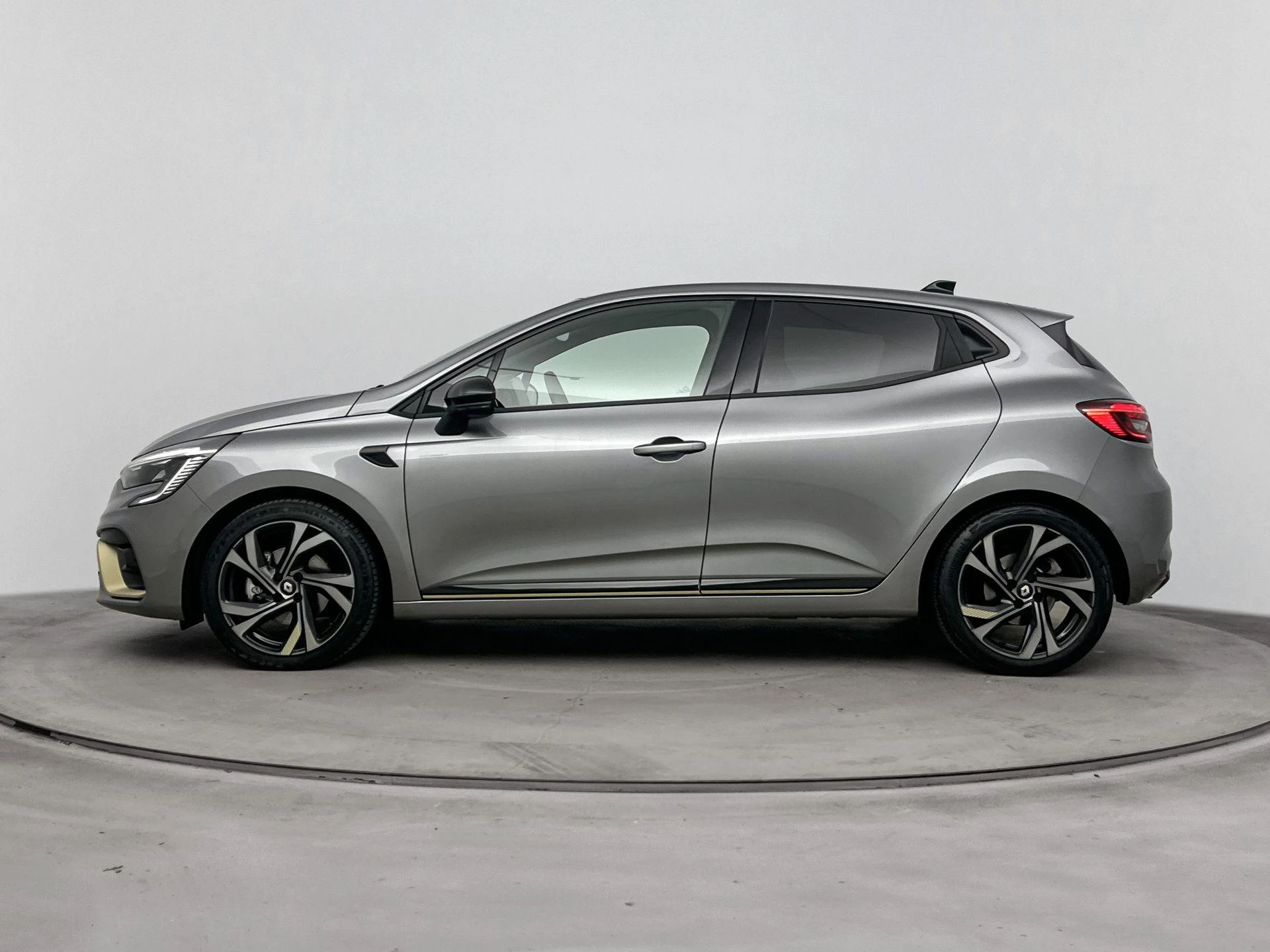 Renault Clio – autofoto 4