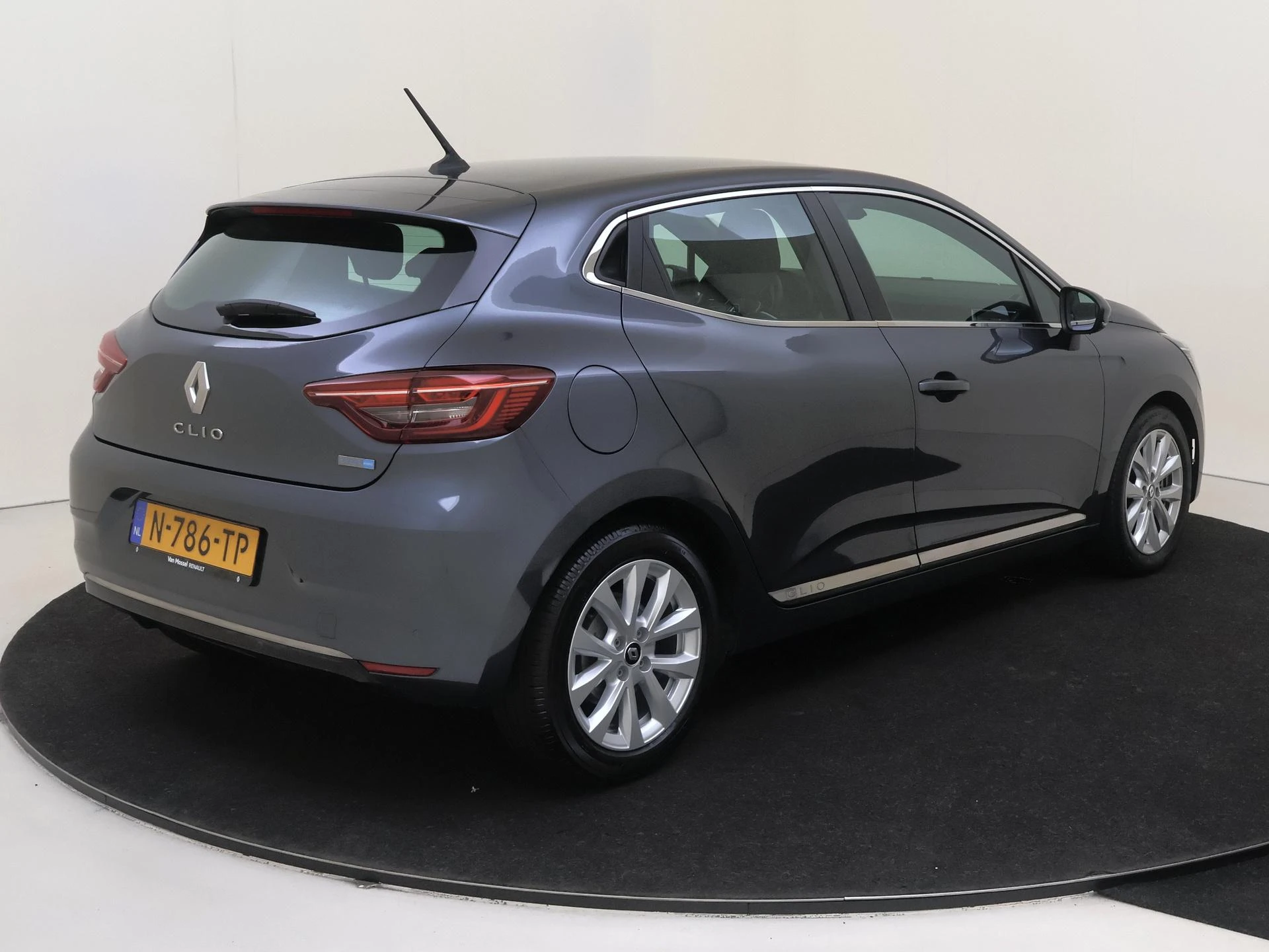 Renault Clio – autofoto 5