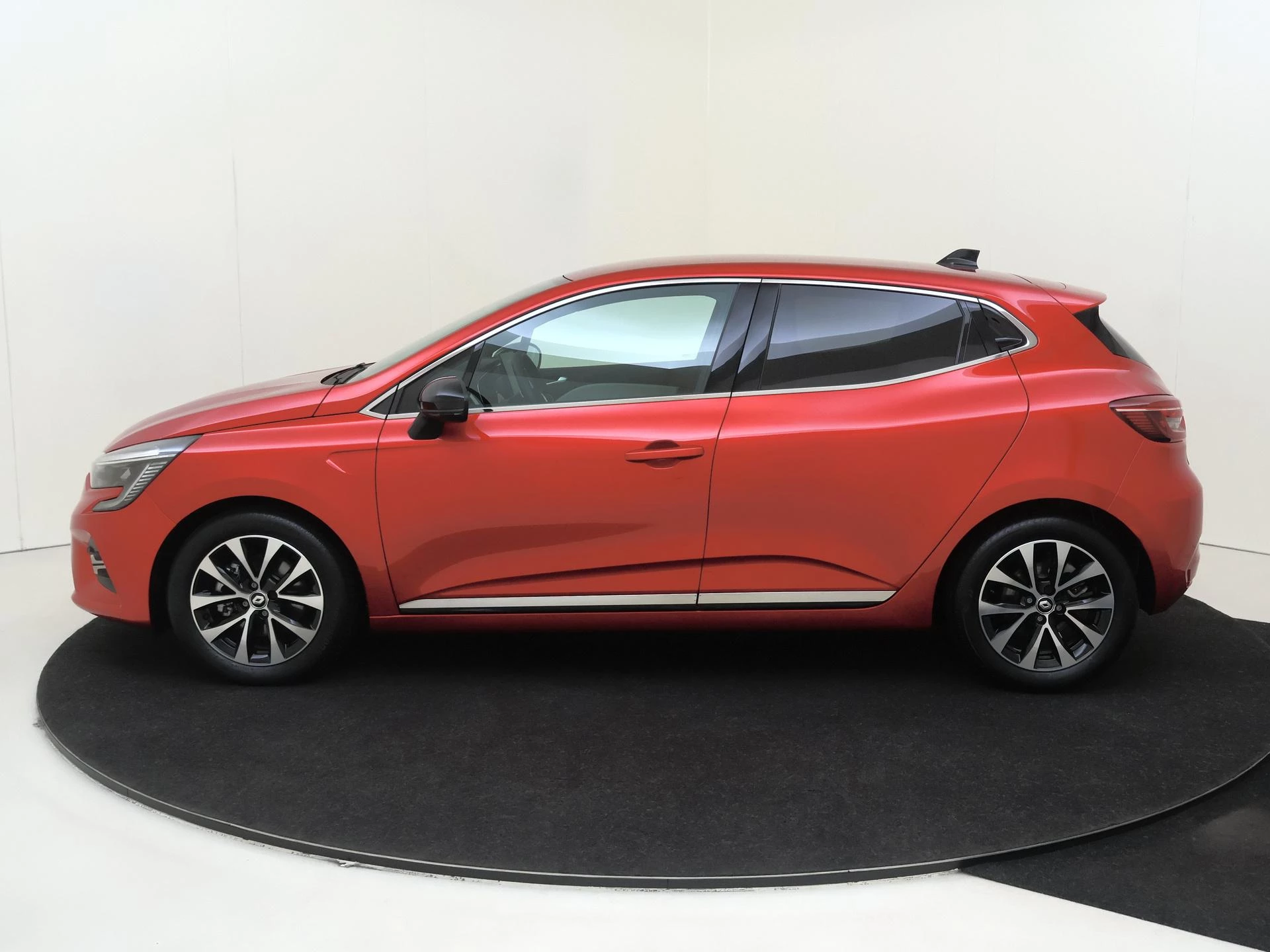 Renault Clio – autofoto 5