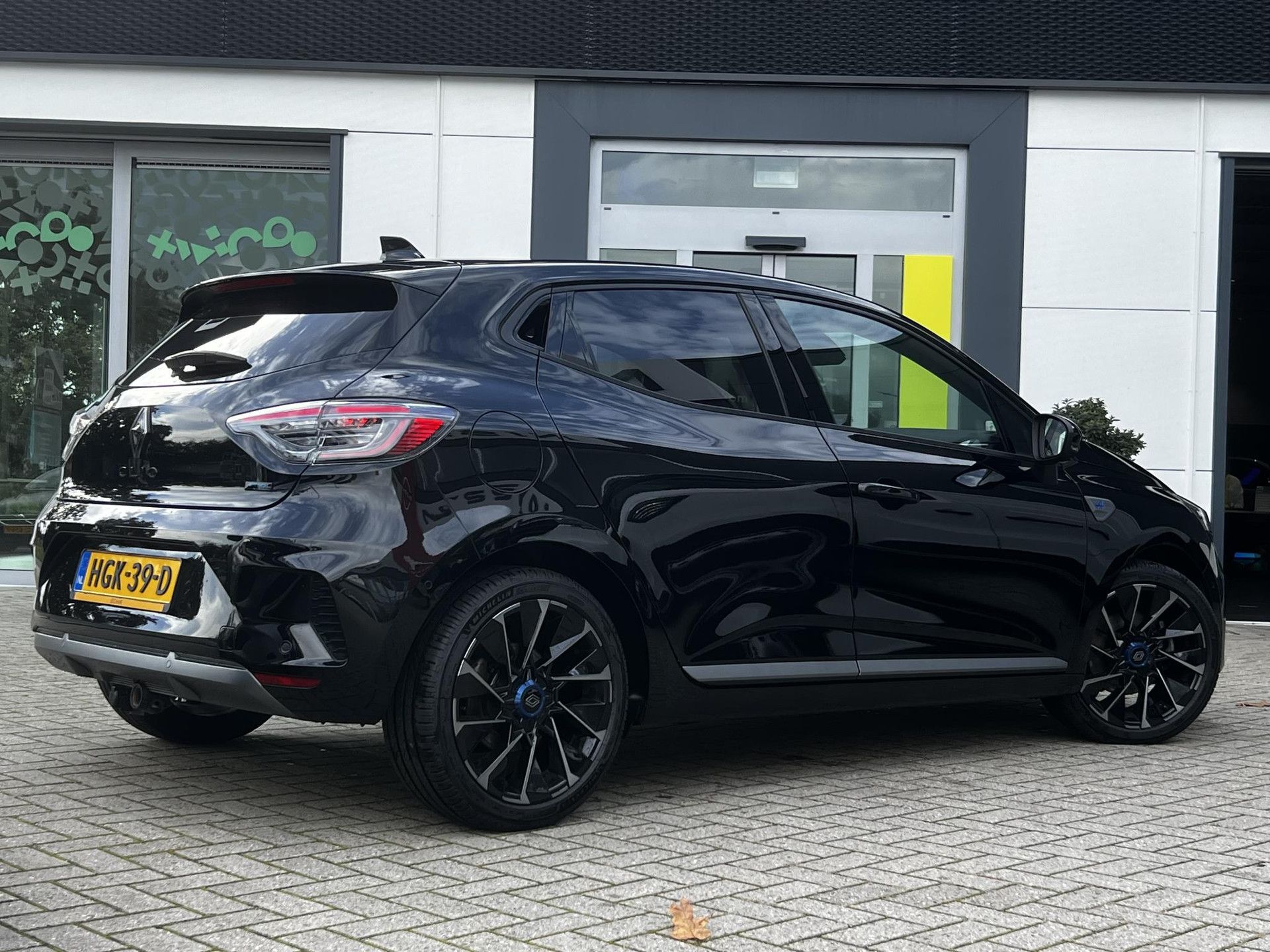 Renault Clio met kenteken HGK-39-D – autofoto 2