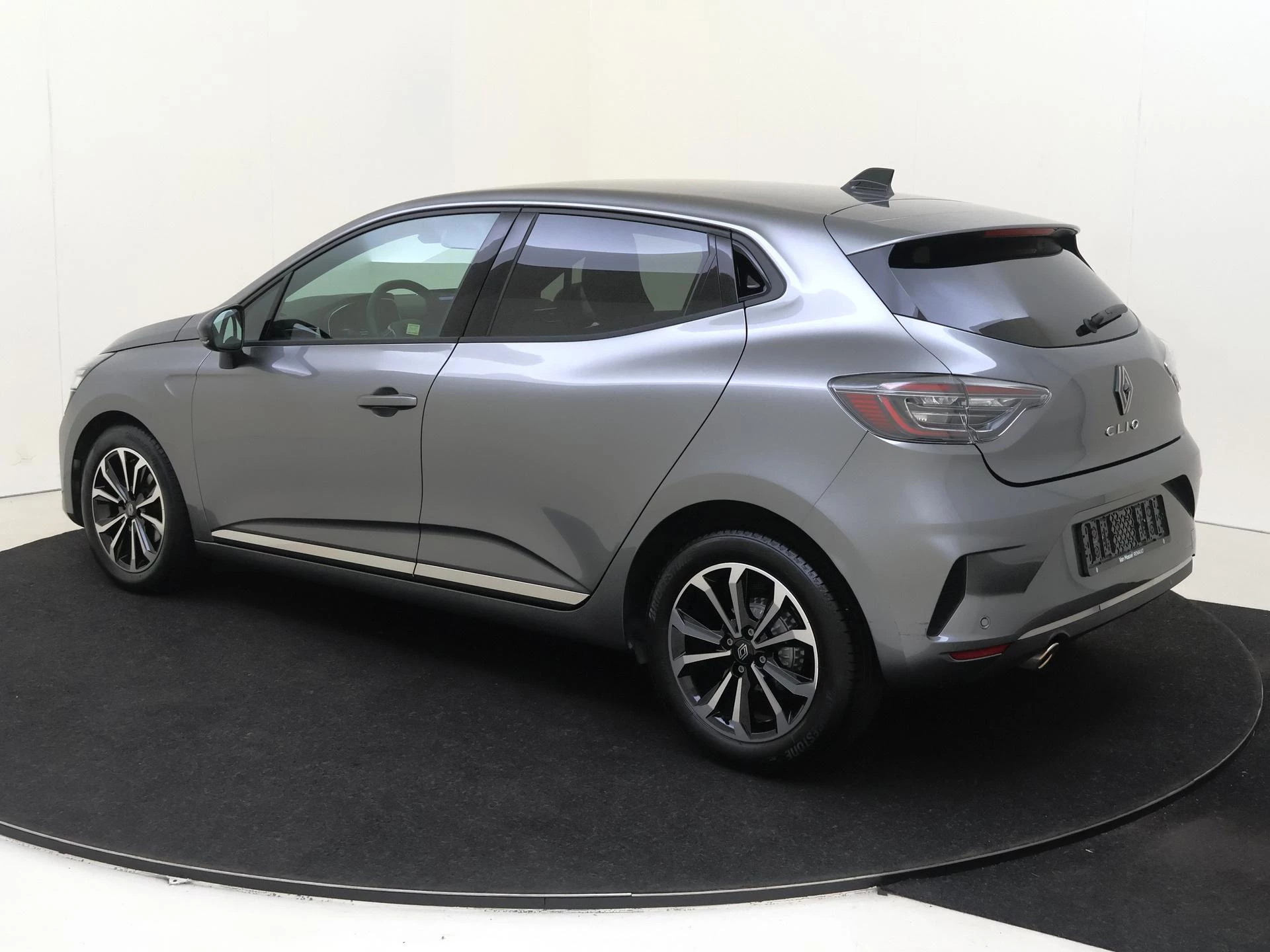 Renault Clio met kenteken JHT-35-B – autofoto 4